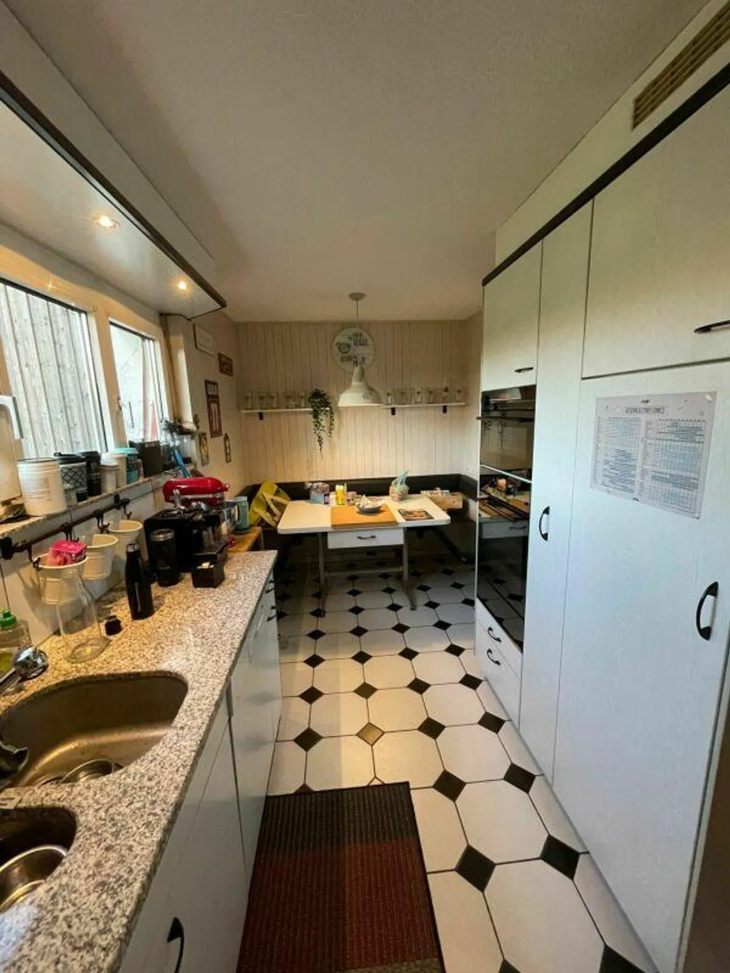 Affascinante fattoria di 7,5 stanze con ampio spazio circostante - Foto 6 di 14