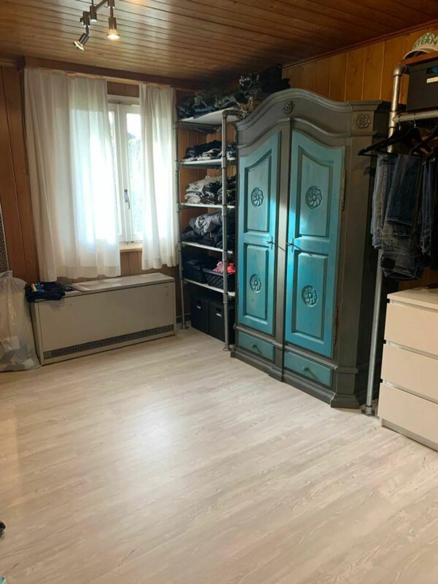 Affascinante fattoria di 7,5 stanze con ampio spazio circostante - Foto 9 di 14