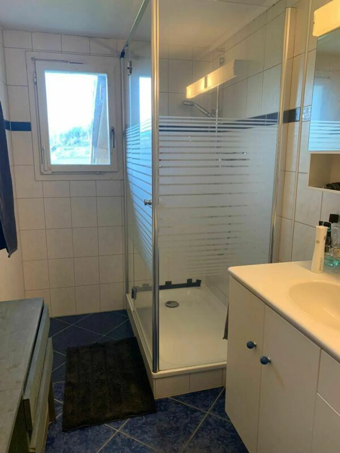 Affascinante fattoria di 7,5 stanze con ampio spazio circostante - Foto 11 di 14