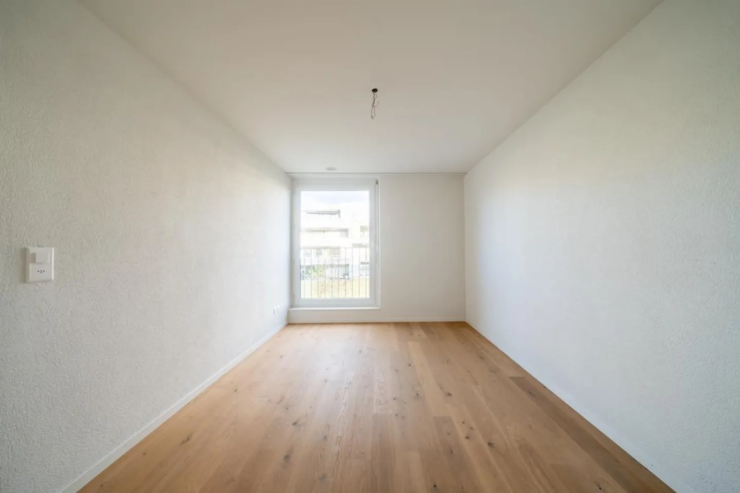 Wunderschöne 3.5 Zimmer Wohnung im 1.OG in Rohr! - Foto 4 von 10