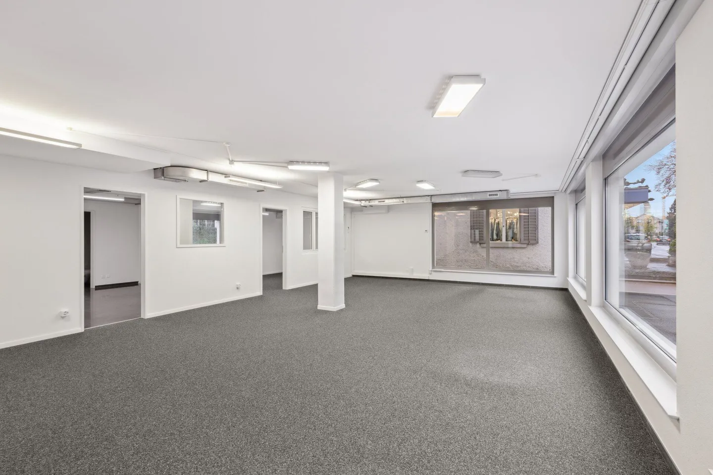 Il tuo nuovo locale commerciale in una posizione centrale privilegiata - Foto 3 di 9