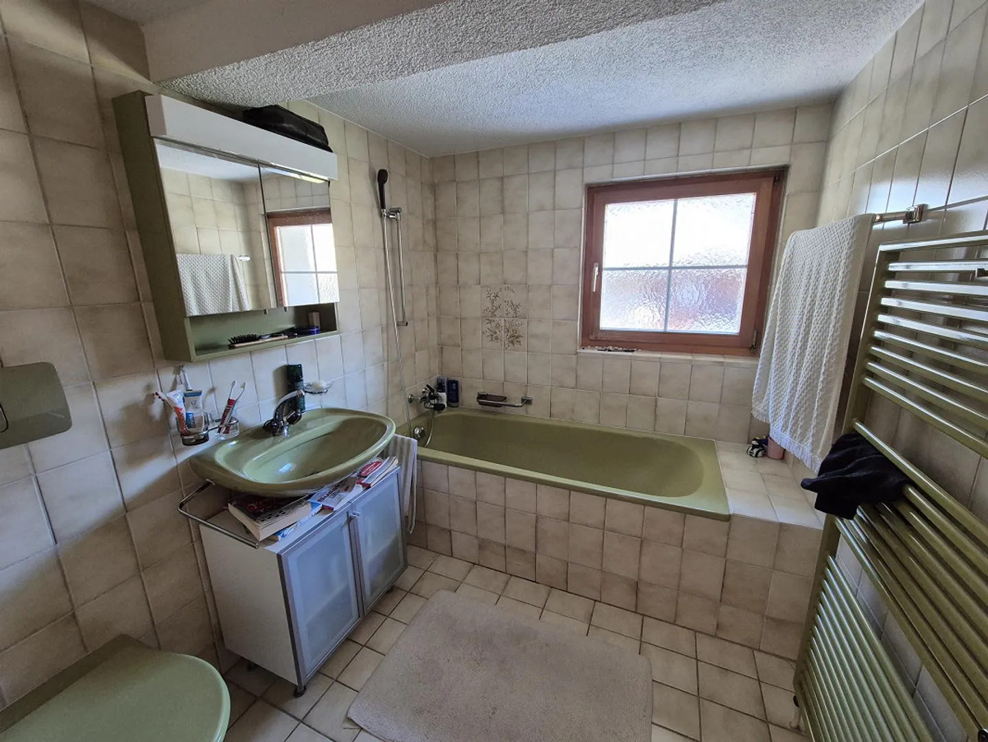 Appartement sous les combles de 5 1/2 pièces sur 2 étages avec jardin - Photo 6 sur 11