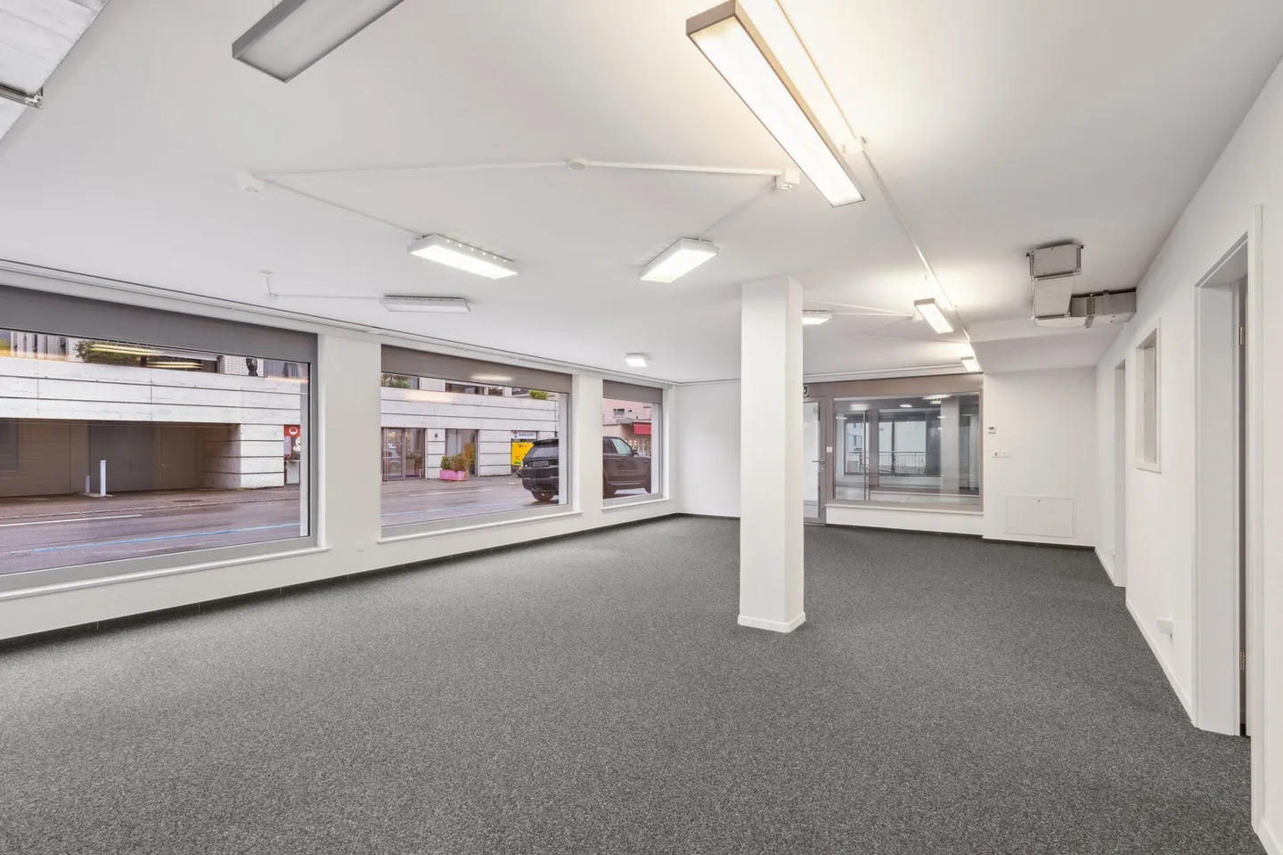 Il tuo nuovo locale commerciale in una posizione centrale privilegiata - Foto 2 di 9