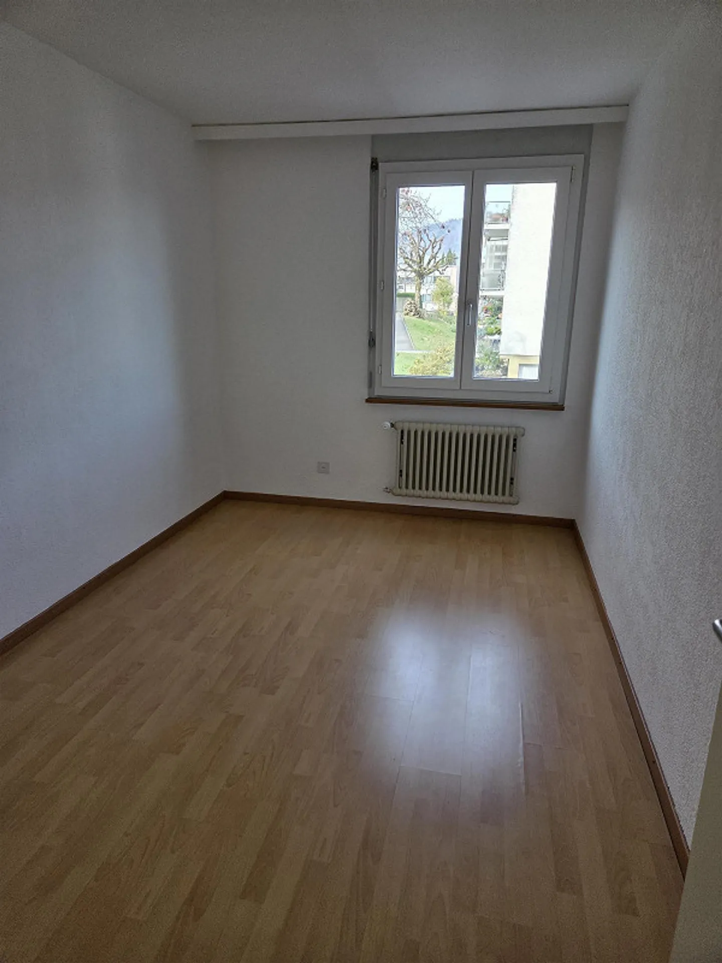 Zu vermieten 4 Zimmer Wohnung mit toller Aussicht auf Luzern - Foto 3 von 4