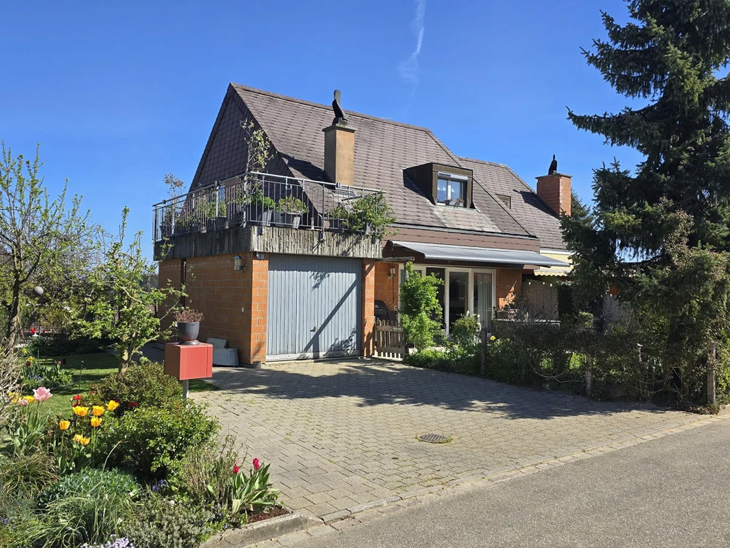 4 1/2 Room Single Family House in Preferred Location - Photo 1 of 14