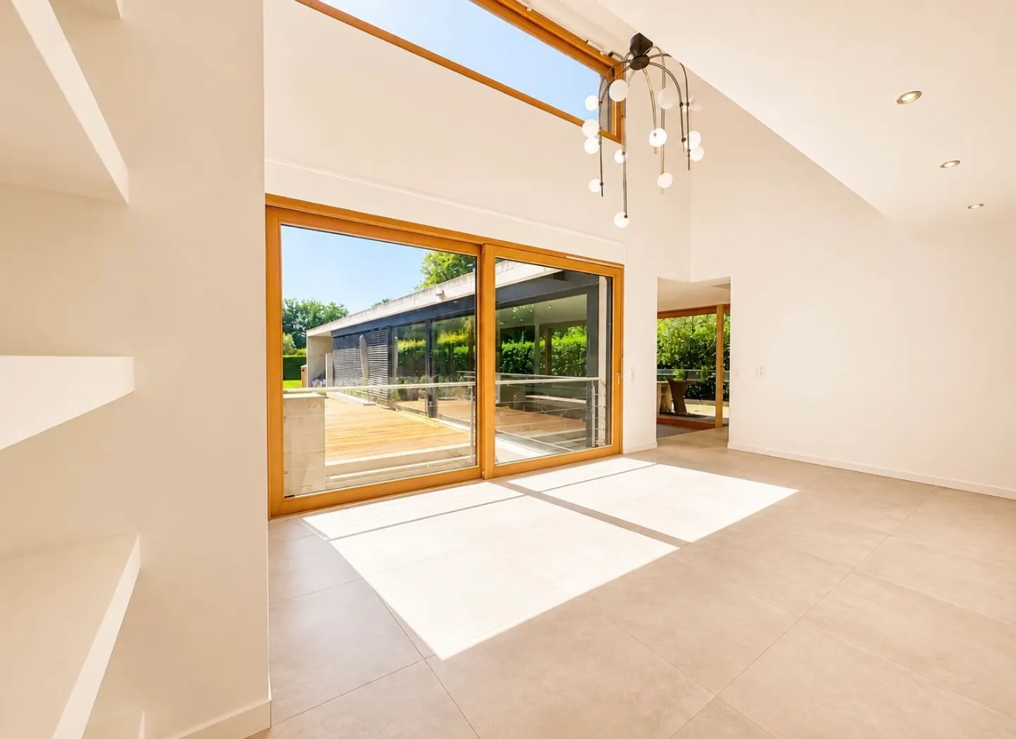 10-Zimmer-Haus - Foto 2 von 11