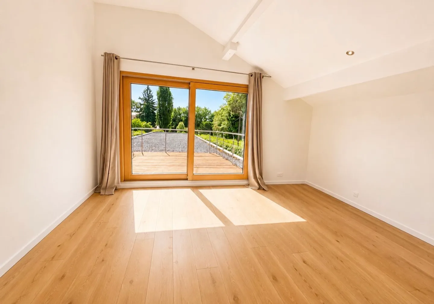 10-Zimmer-Haus - Foto 9 von 11