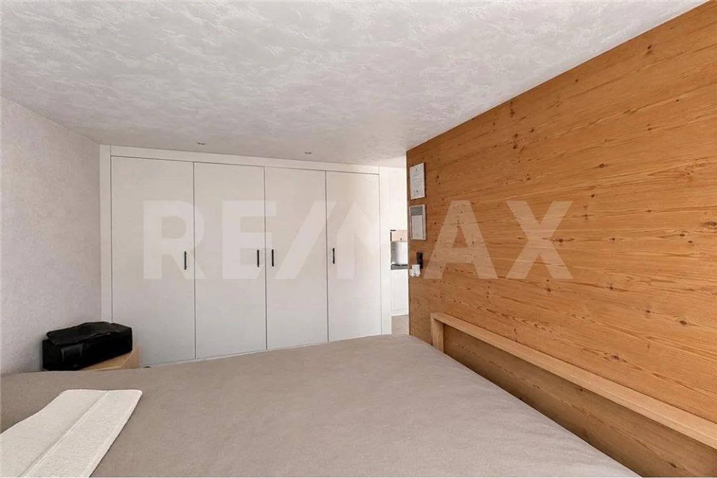 Charmante maison trifamiliale avec histoire - entièrement louée et plus... - Photo 3 sur 13