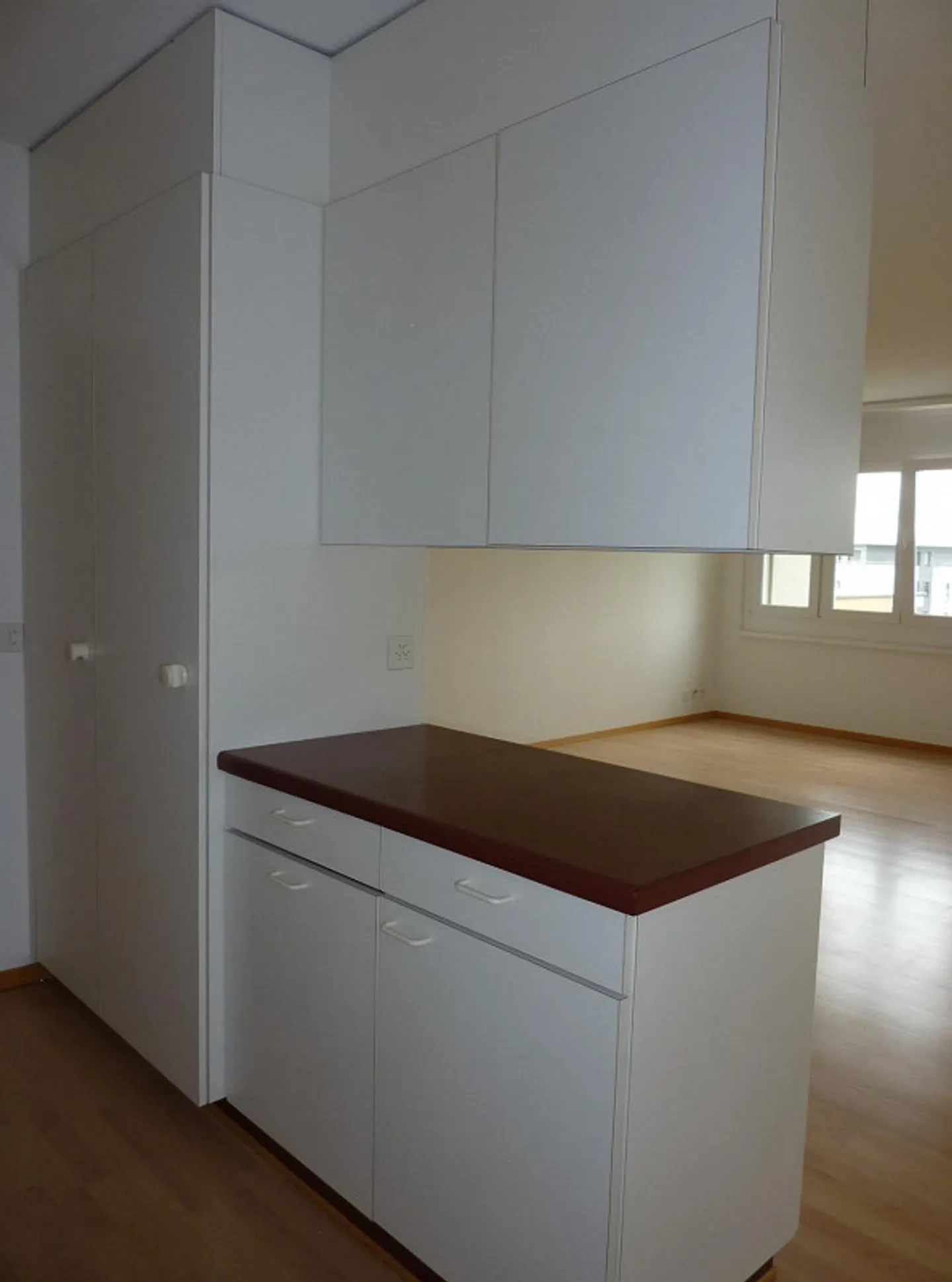 Geräumige Wohnung mit Balkon - Foto 4 von 13