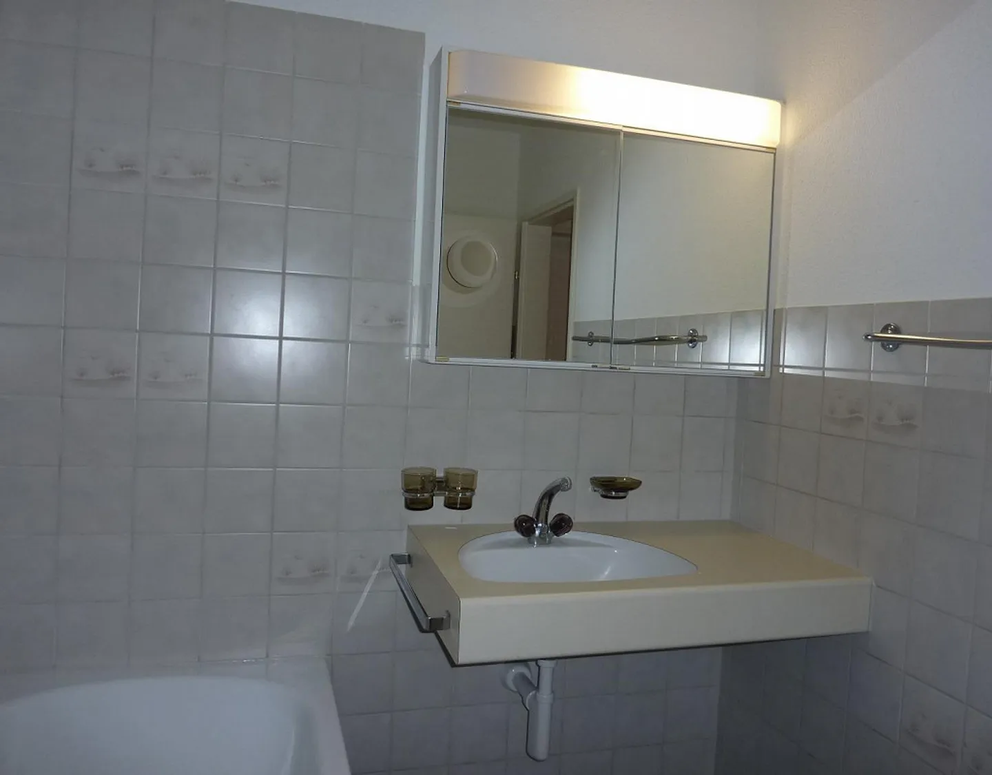 Geräumige Wohnung mit Balkon - Foto 10 von 13