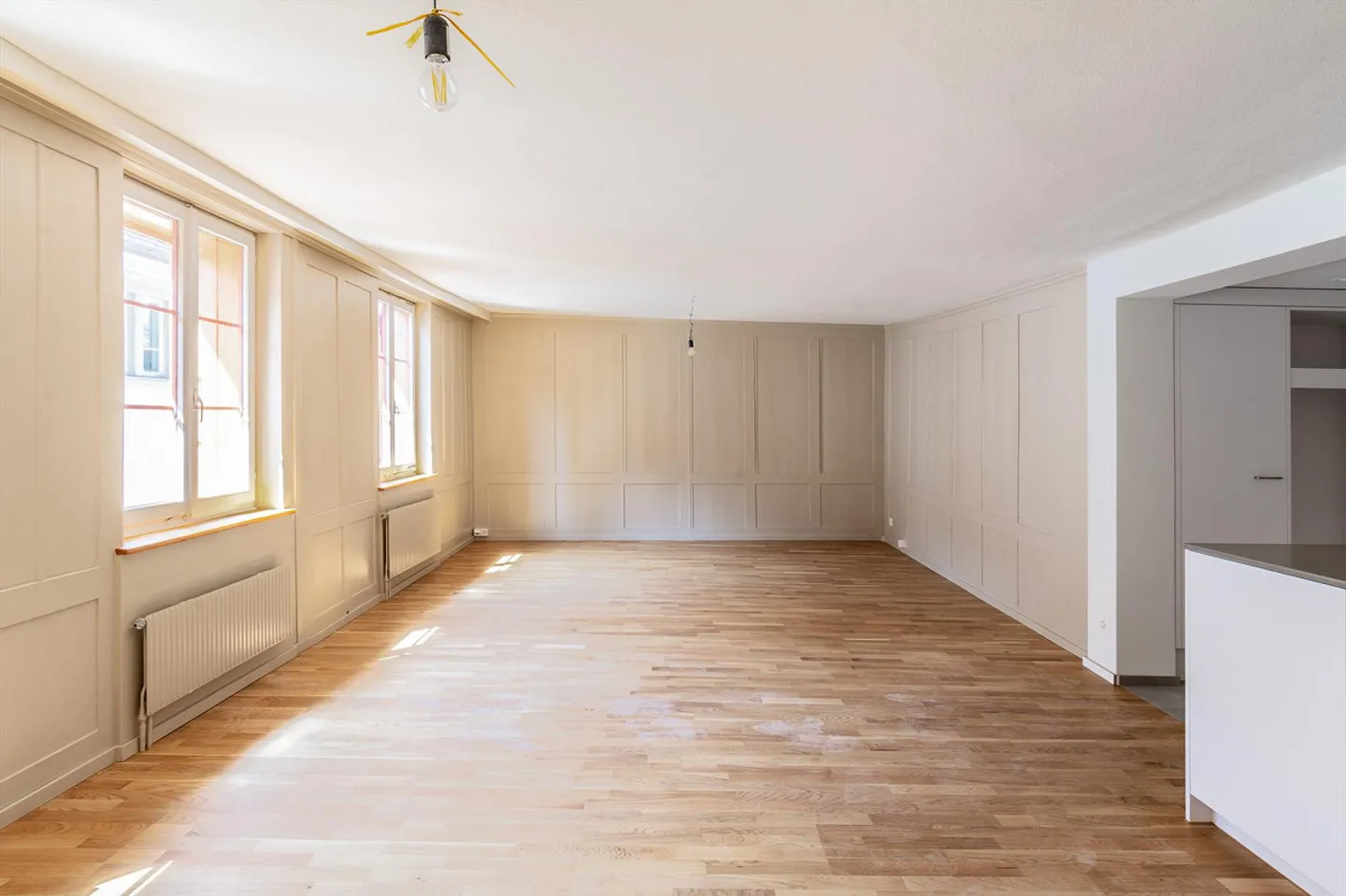 Appartamento 3.5 stanze recentemente ristrutturato nella città vecchia di Sciaffusa - Foto 3 di 9