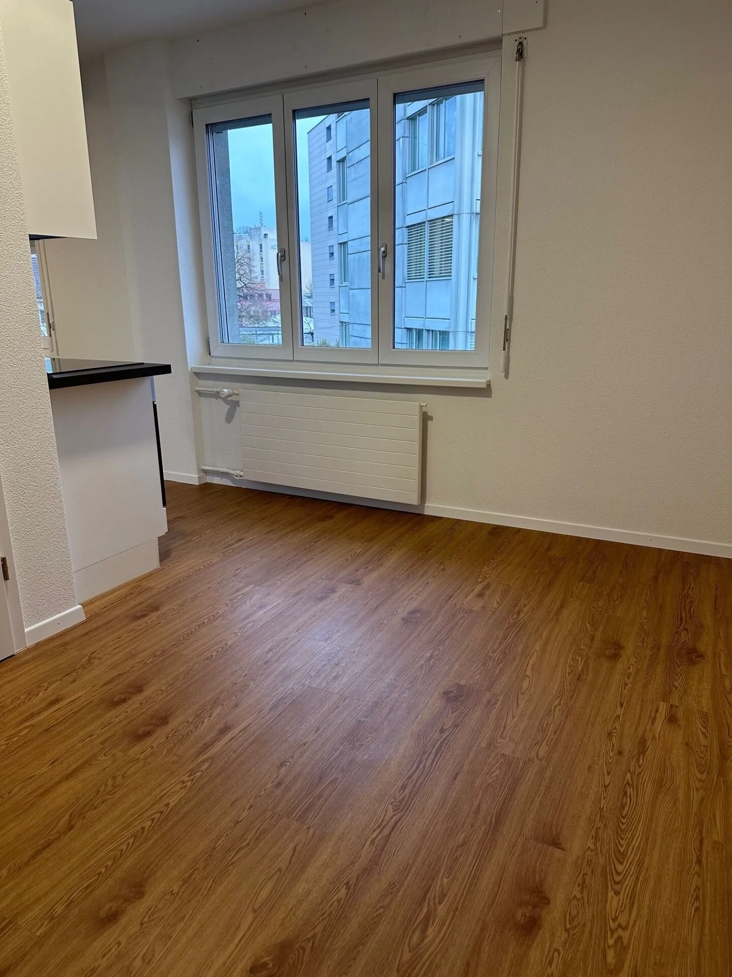 Appartement simple au centre - Photo 2 sur 5