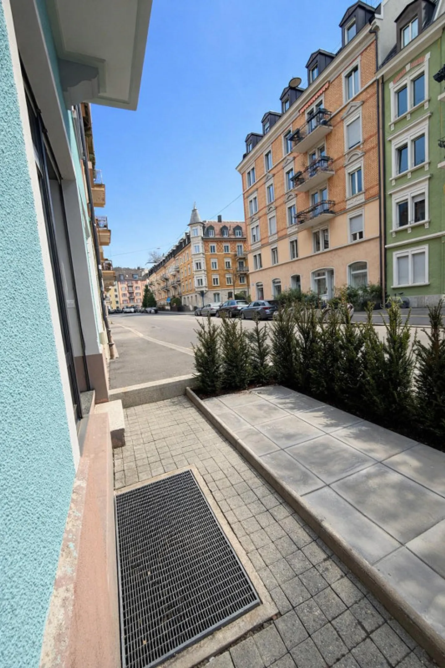 First Rental - Ground Floor Studio with Private Garden - Photo 3 of 11