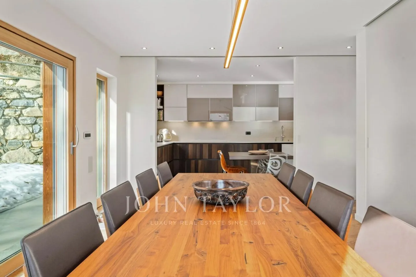 Chalet contemporain avec vue alpine - Photo 4 sur 13