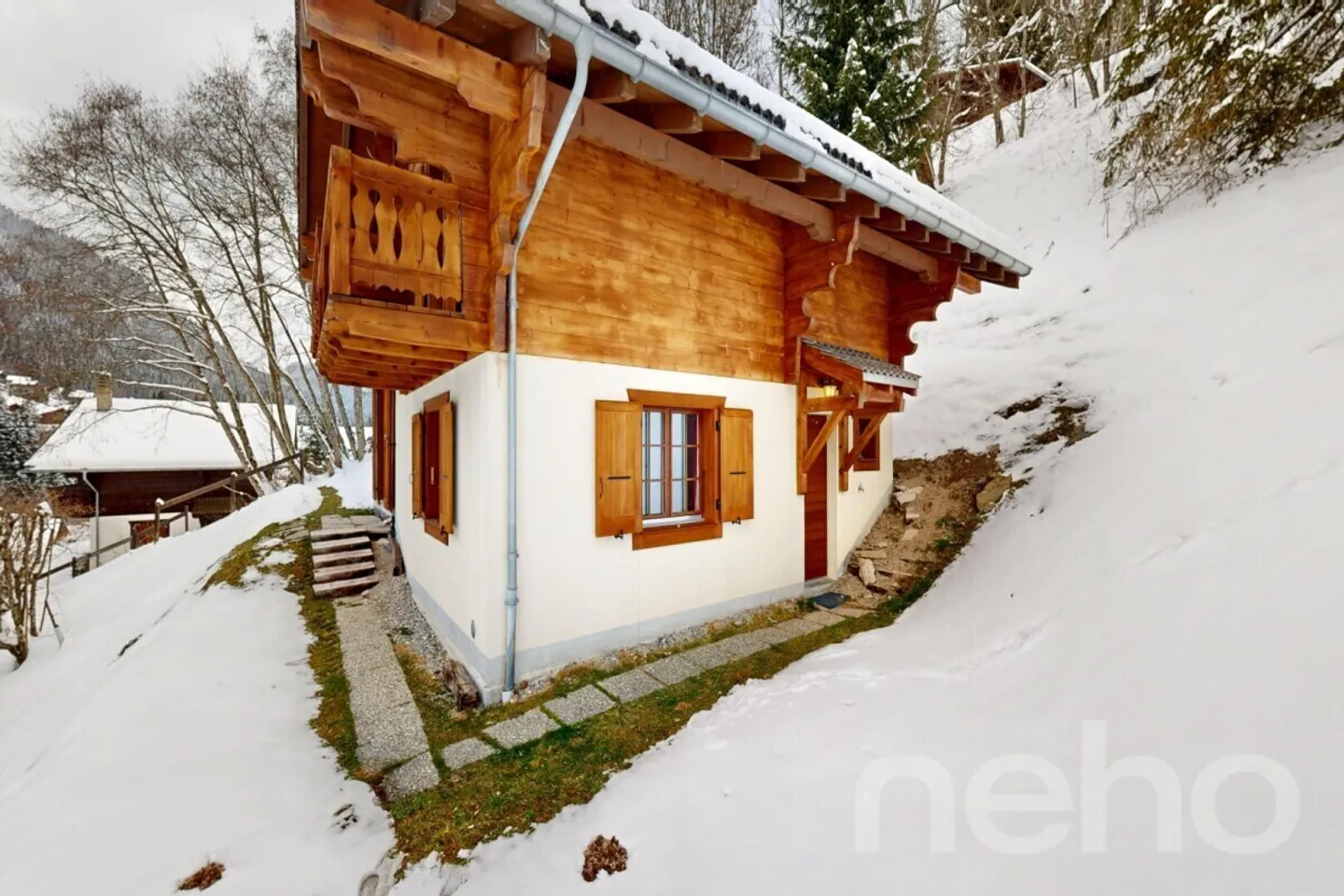 Exklusiv: Chalet mit 4 Schlafzimmern und Garage - Foto 3 von 12