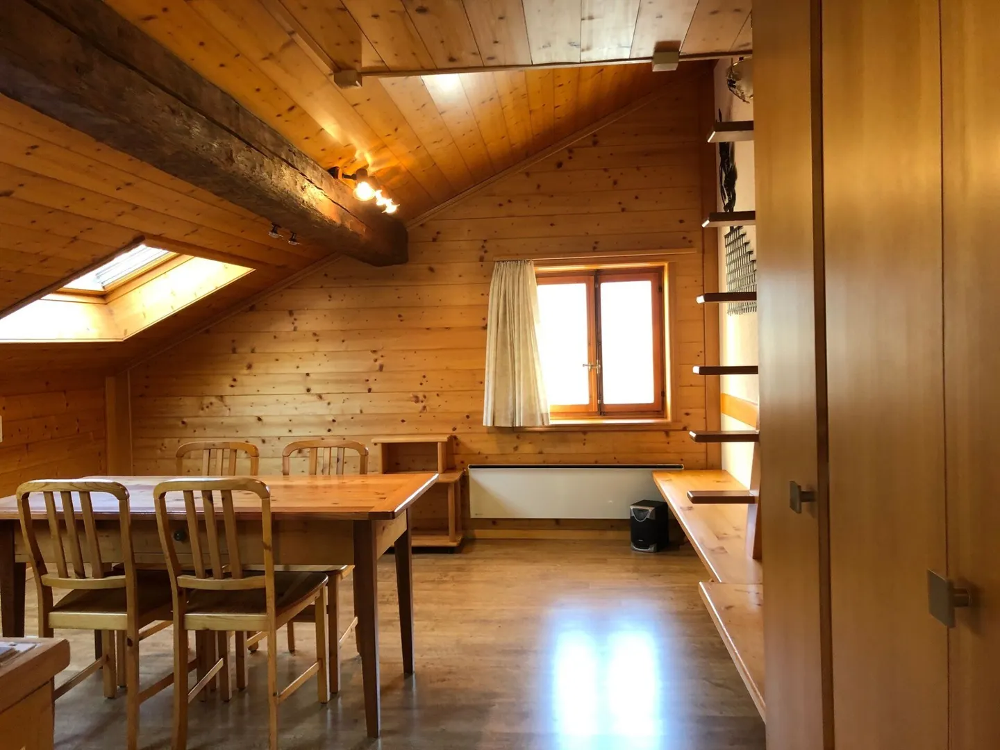Studio with large terrace in the Châtaignier district - Photo 1 of 7