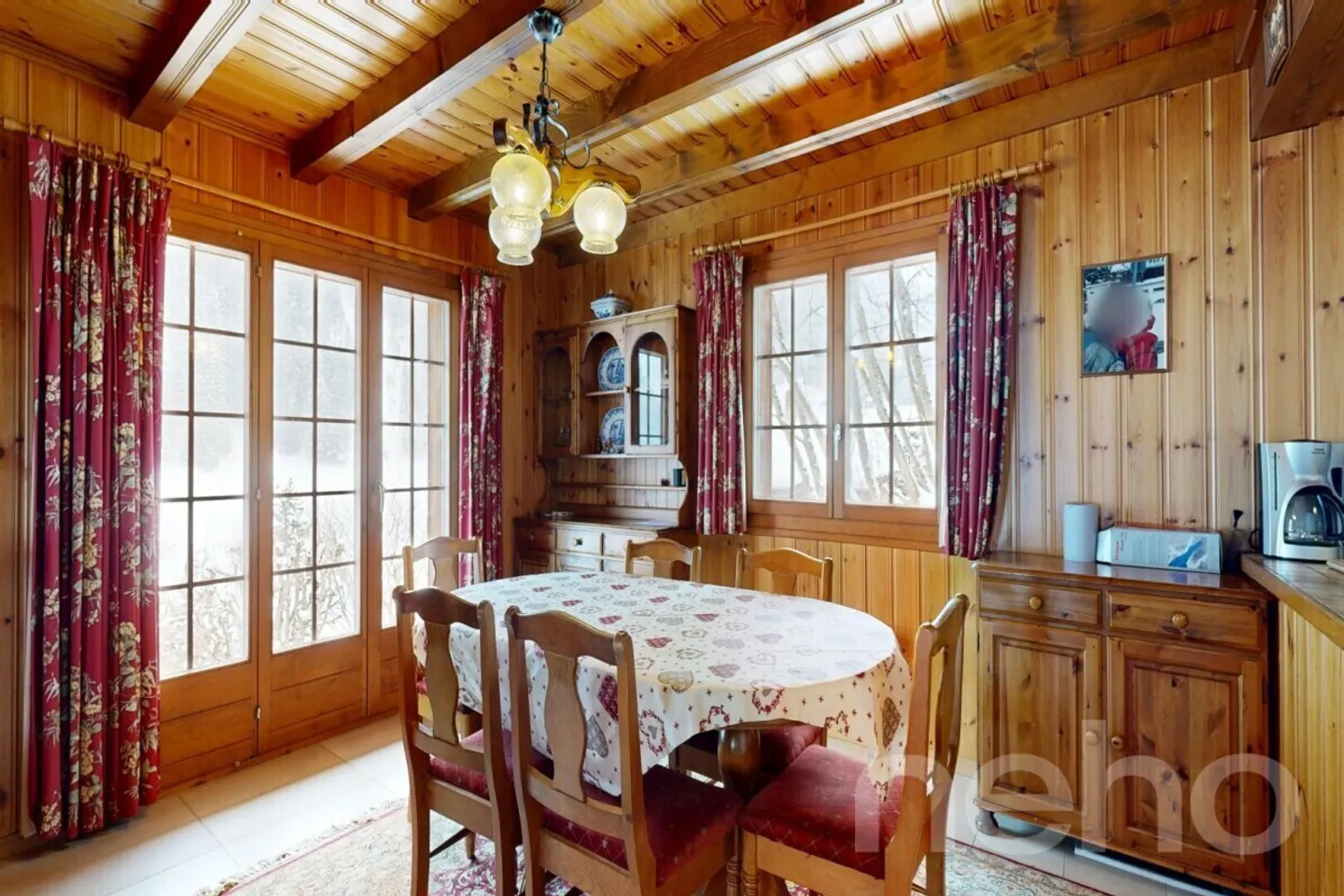 Exklusiv: Chalet mit 4 Schlafzimmern und Garage - Foto 7 von 12