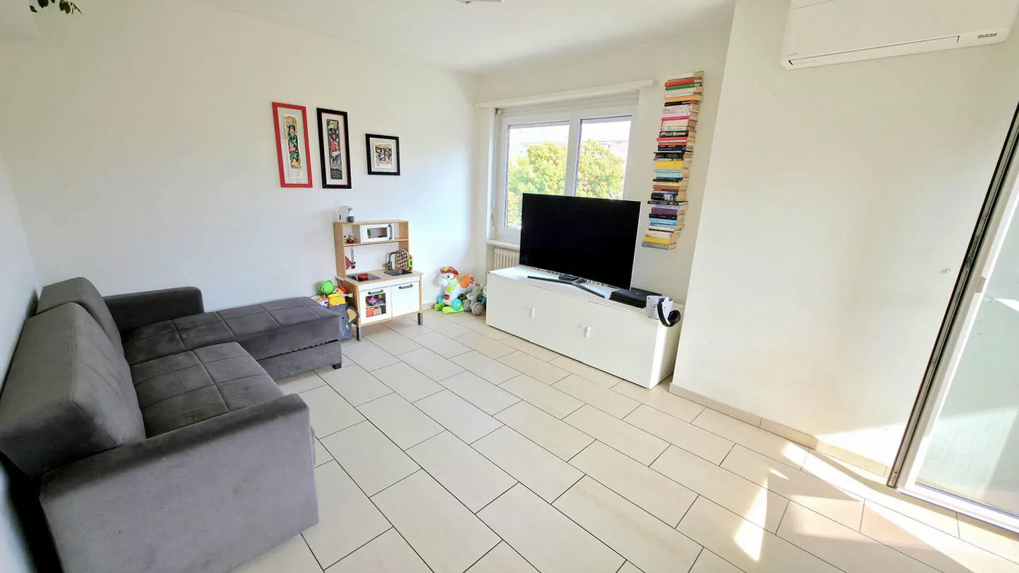 Appartamento 3.5 locali con posteggio | Die perfekte Balance zwisch... - Foto 2 di 6