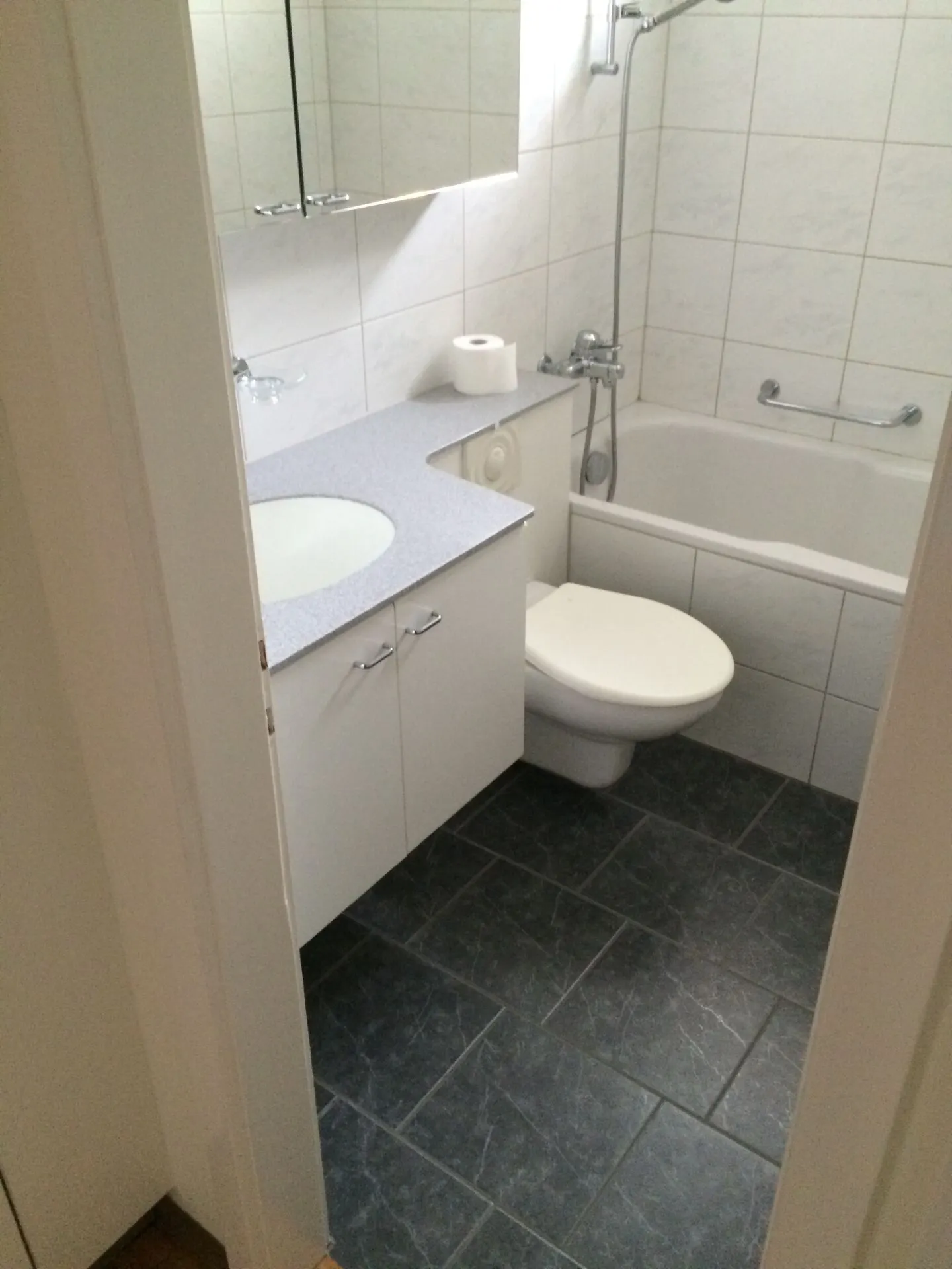 Appartement 4 1/2 pièces à louer à Kirchdorf - Photo 3 sur 4