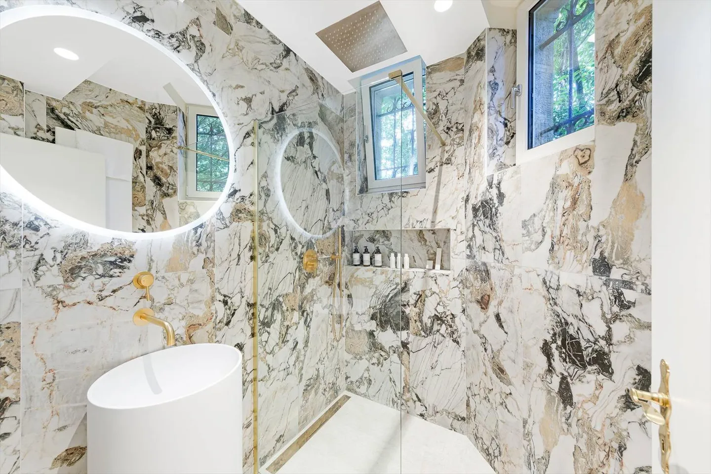 Maison de Luxe Près du Lac - Photo 10 sur 11