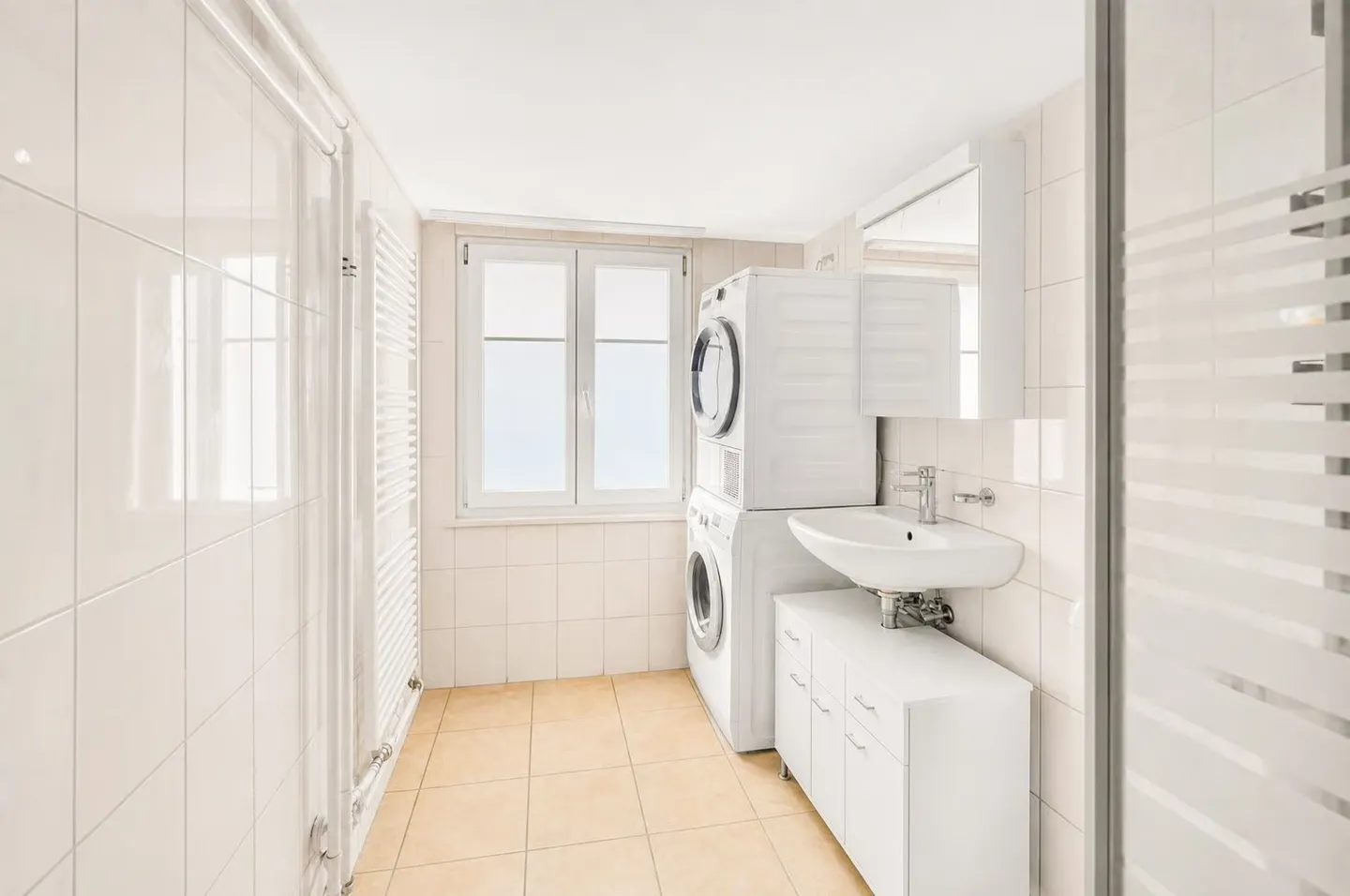 Fully rented multi-family house with exciting development potential - Photo 10 of 13