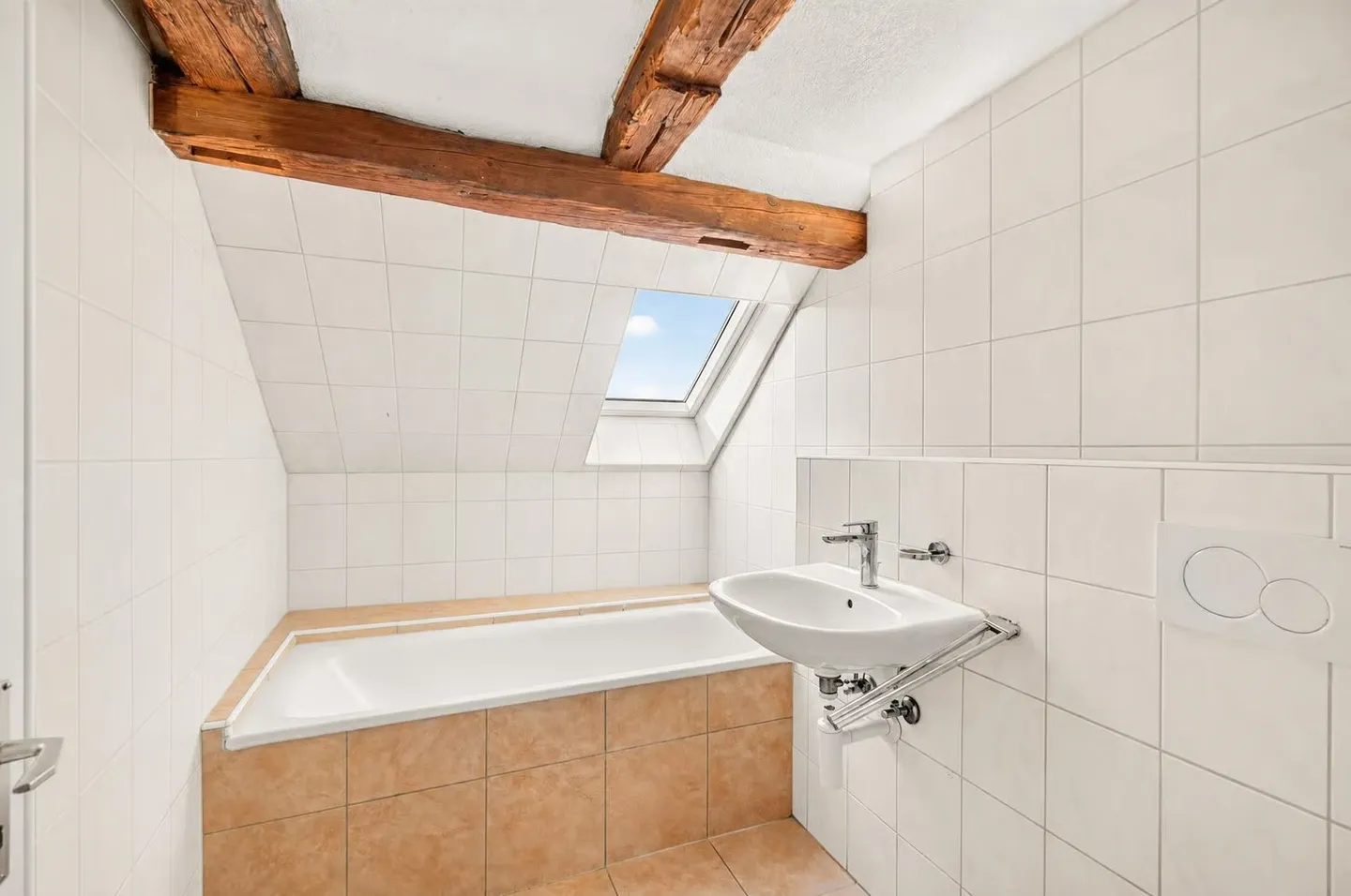 Fully rented multi-family house with exciting development potential - Photo 12 of 13