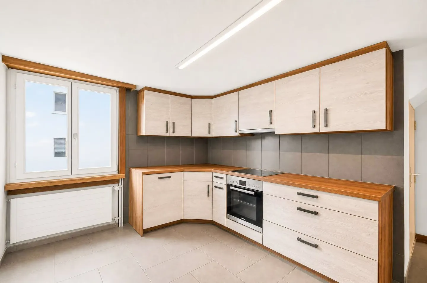 Fully rented multi-family house with exciting development potential - Photo 8 of 13