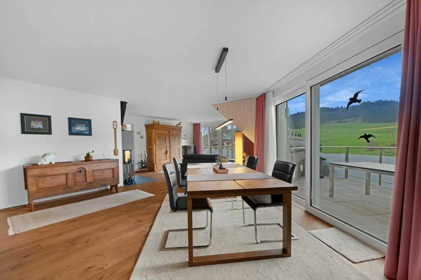 Hochwertige 3.5-Zimmer-Dachwohnung  mit traumhafter Sicht auf den S... - Foto 1 von 30