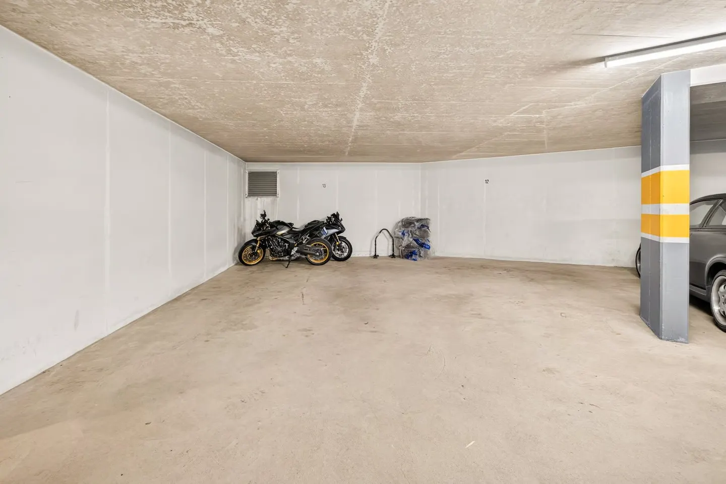 Fully rented multi-family house with exciting development potential - Photo 13 of 13