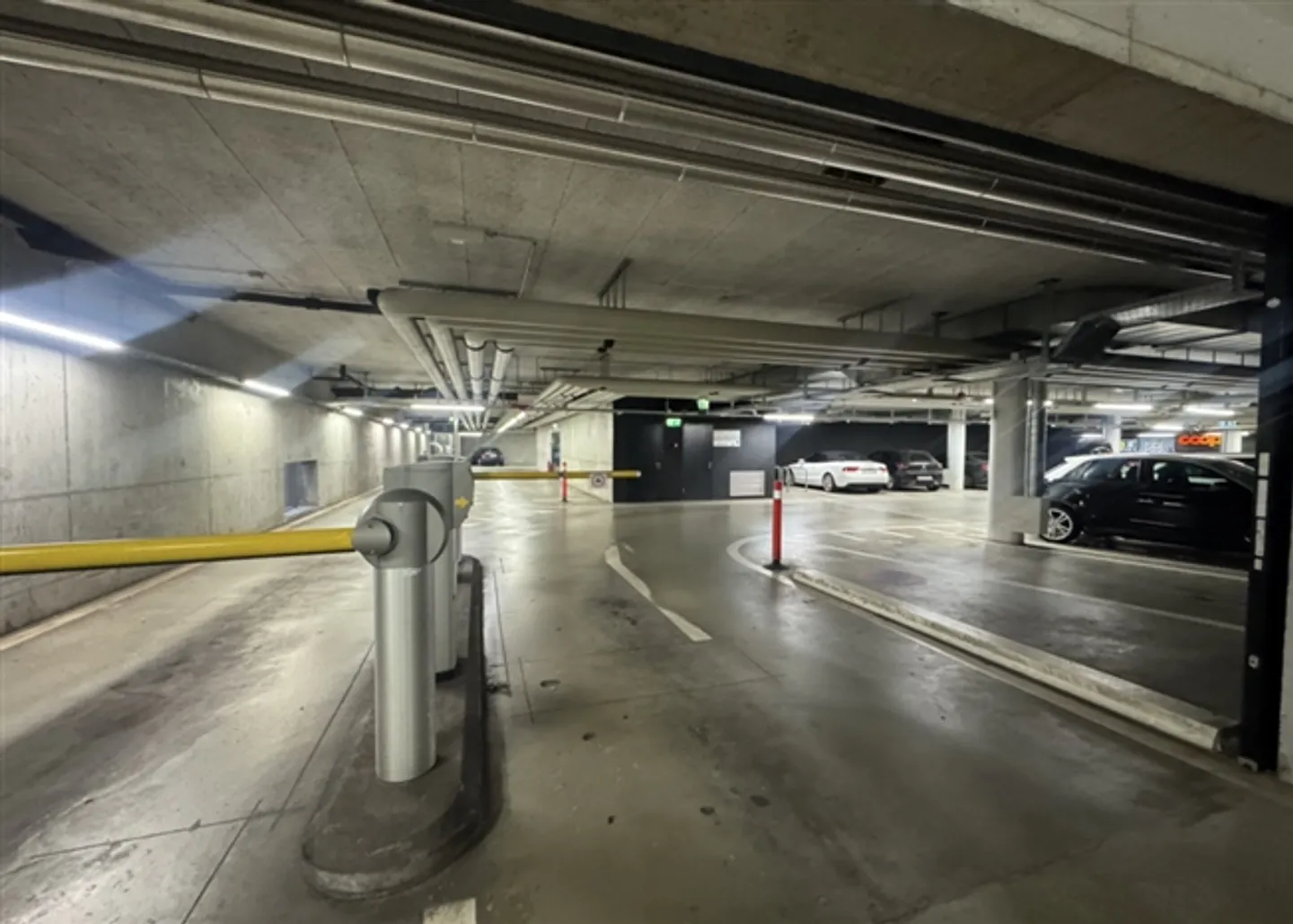 Posti auto/moto in affitto a Renens 24, 1008 Prilly. - Foto 1 di 3