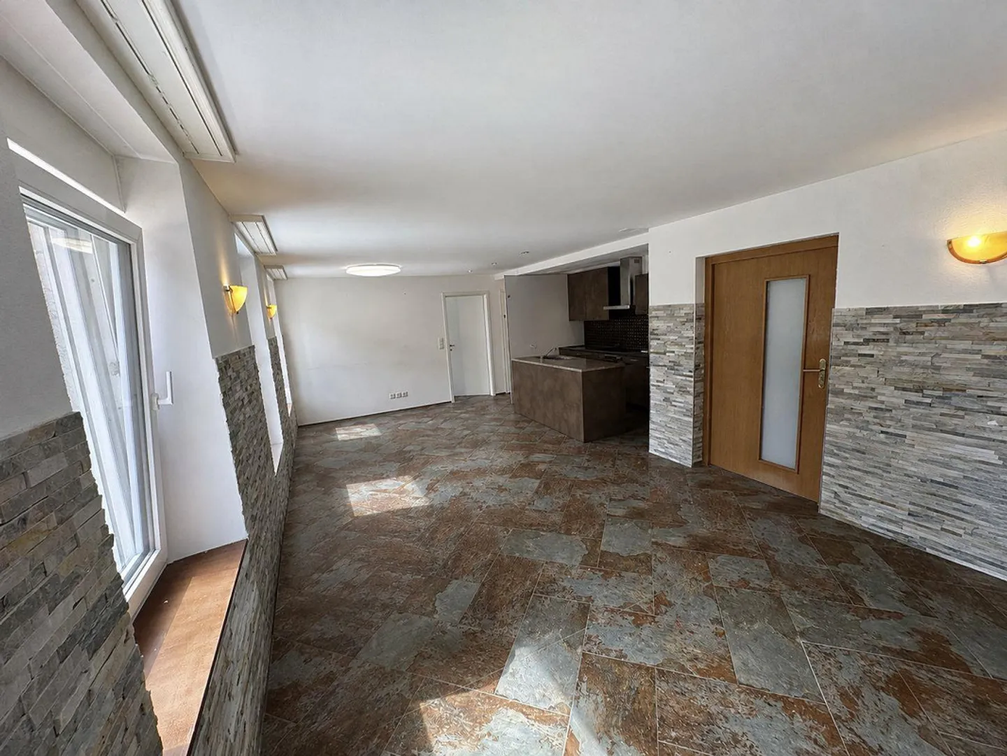 Helle 3-Zimmer-Wohnung in Scherzingen - Foto 3 von 12
