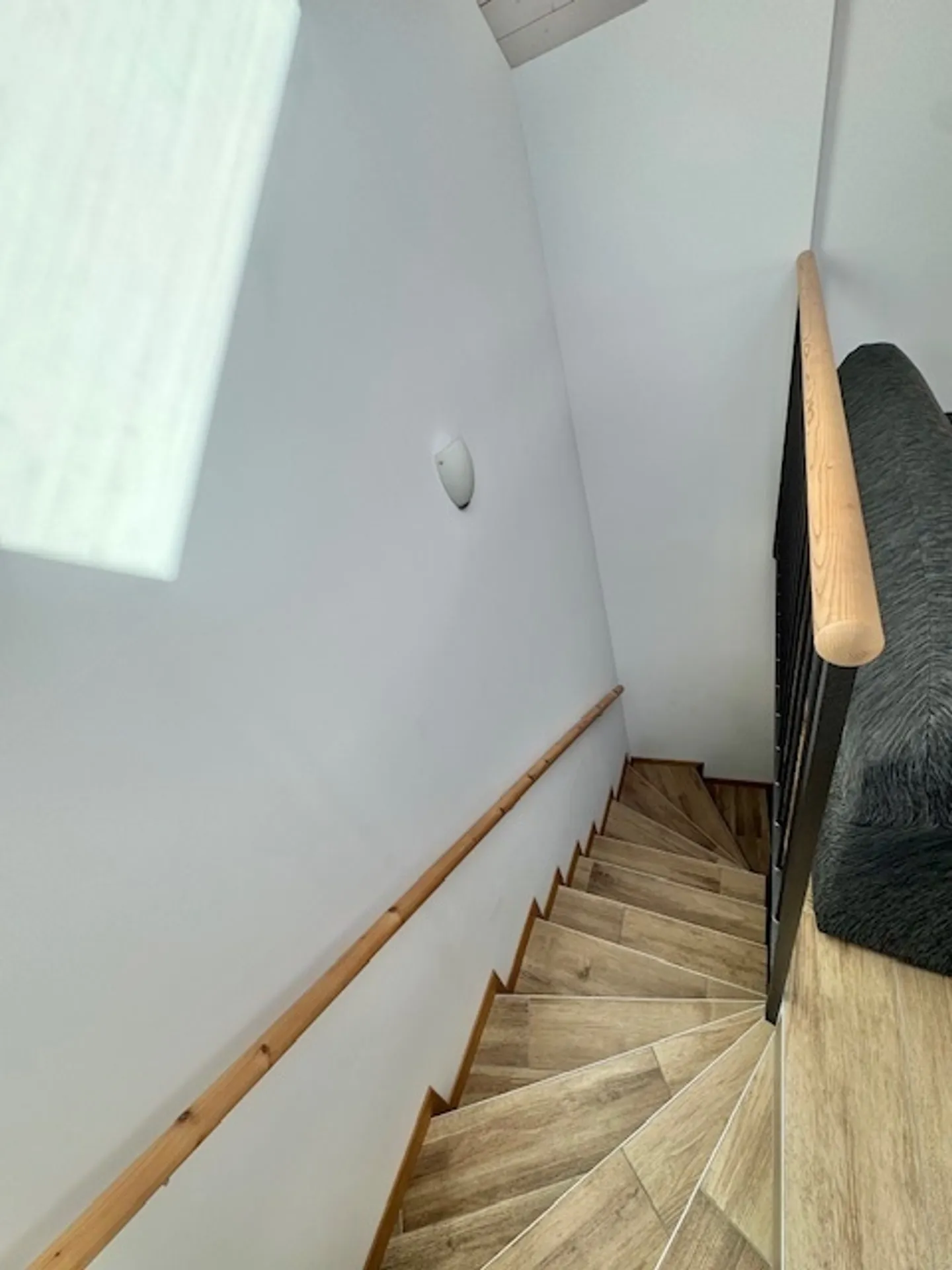 For Rent Rustic Style Single-Family House Surrounded by Greenery - Photo 6 of 11