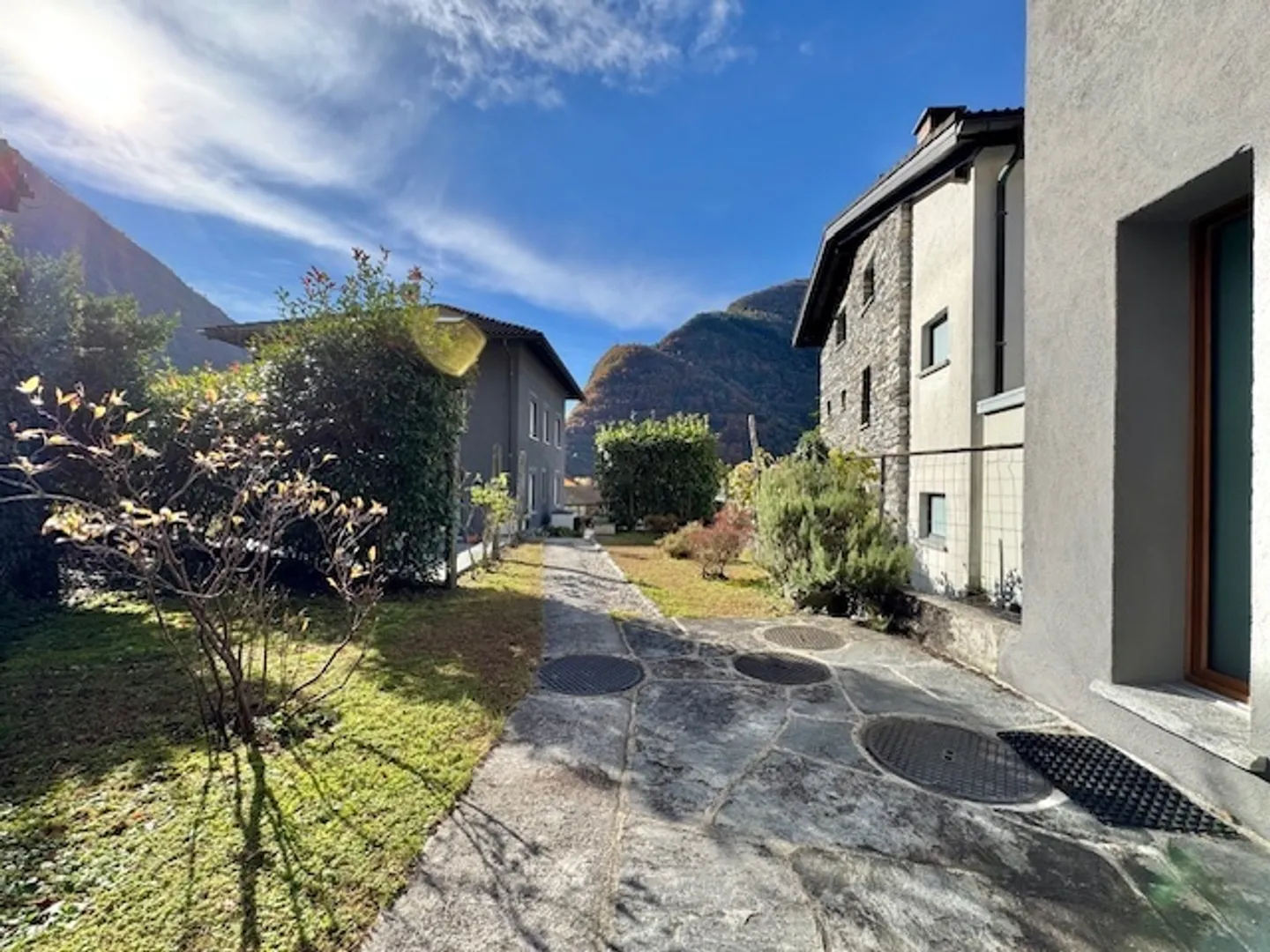 For Rent Rustic Style Single-Family House Surrounded by Greenery - Photo 11 of 11