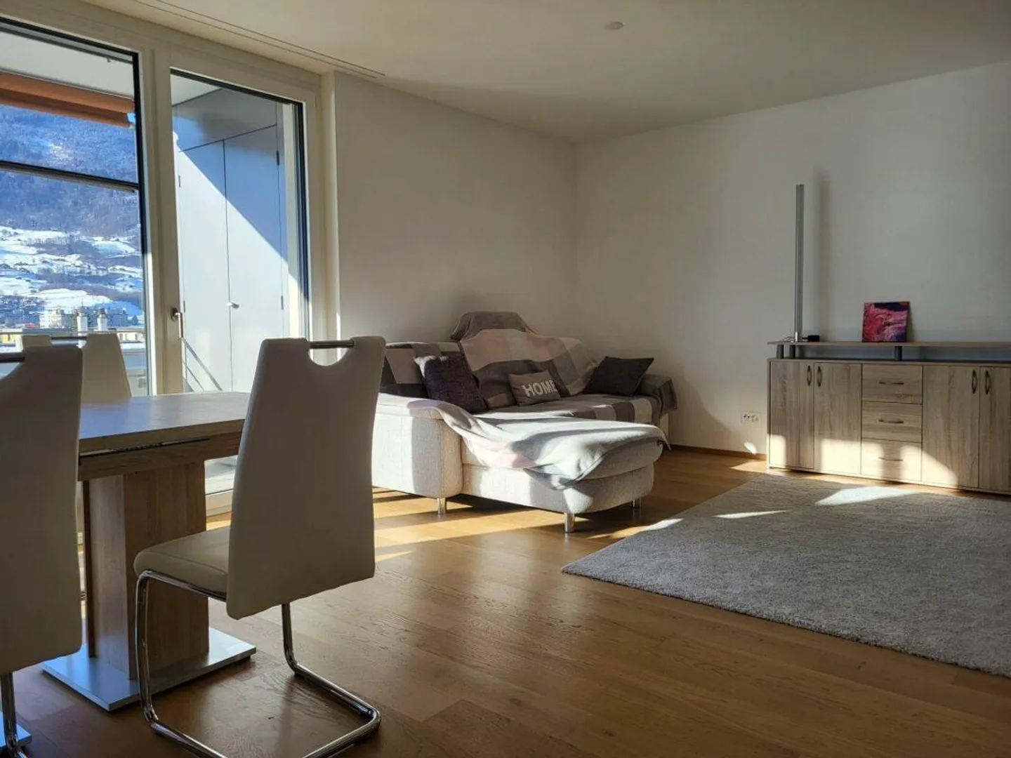 Modernes Wohnen in der Dachwohnung am Bahnhof Ost - Foto 3 von 15