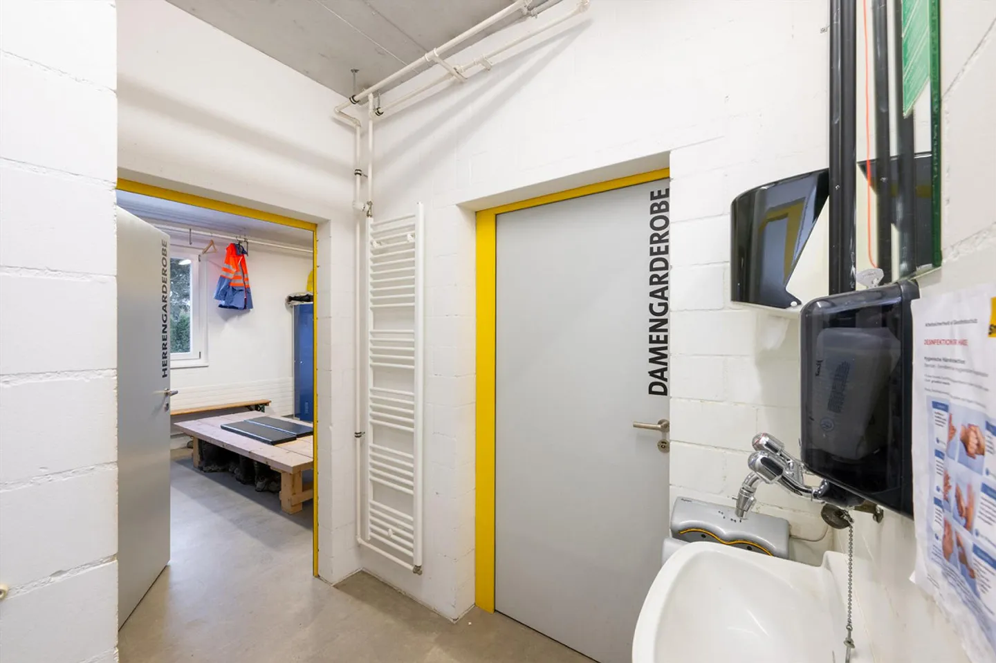 Commercial Yield Property - Photo 9 of 21