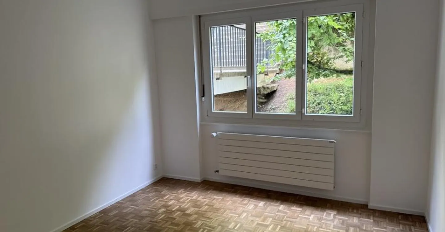 Appartement rénové avec balcon - Photo 5 sur 5