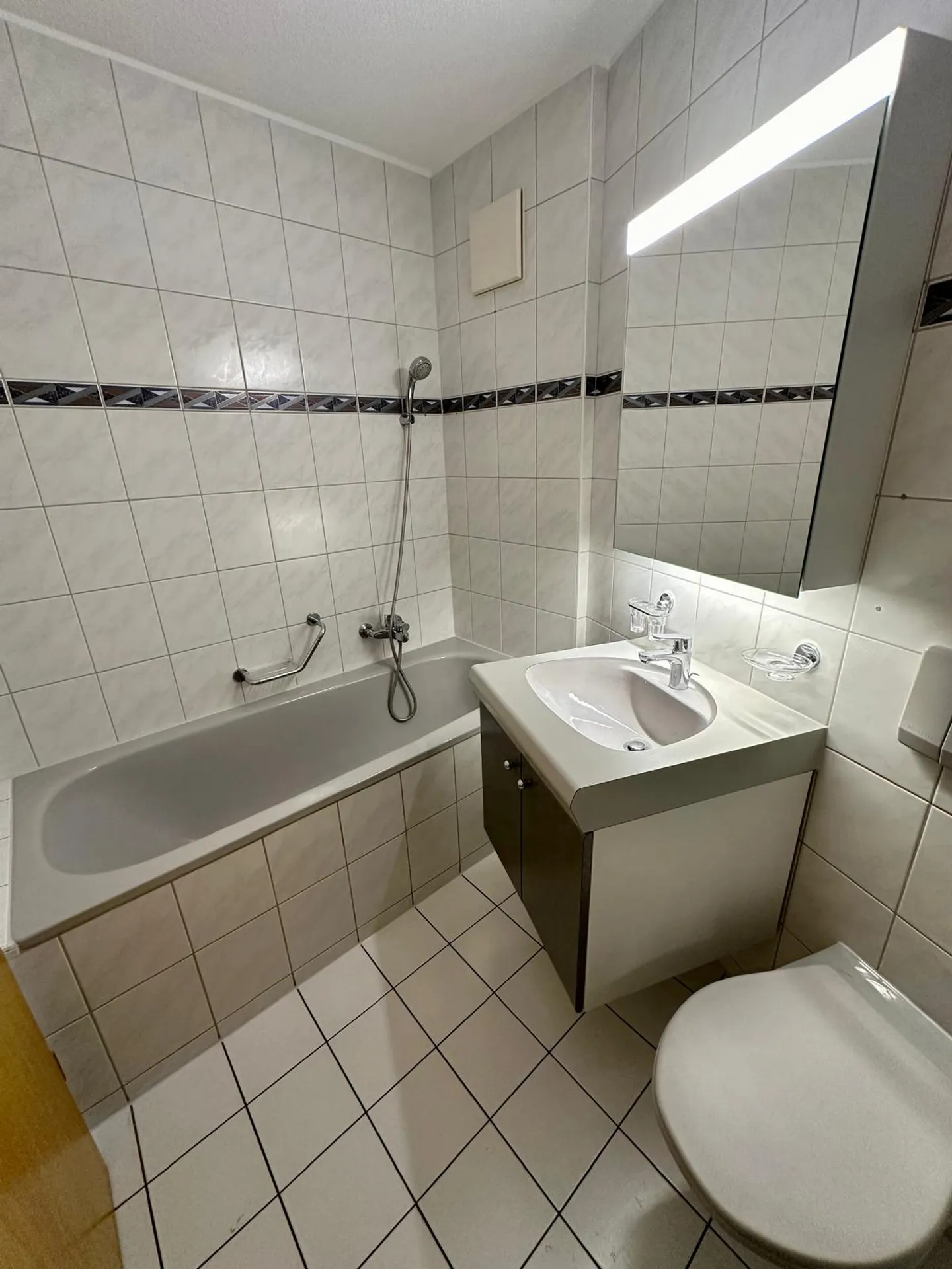 Modern 3.5-room apartment in Brügg - Photo 4 of 9