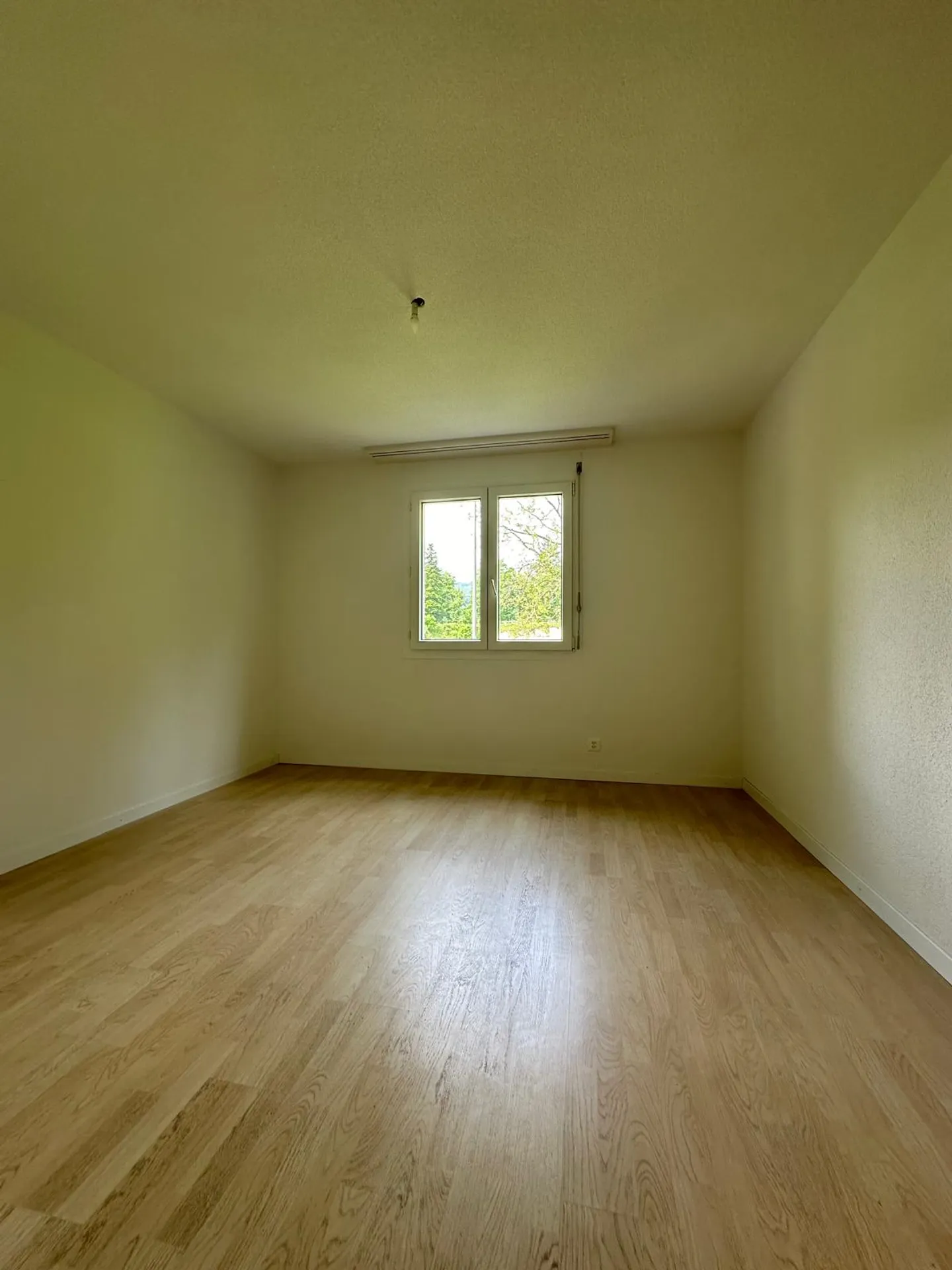 Modern 3.5-room apartment in Brügg - Photo 6 of 9