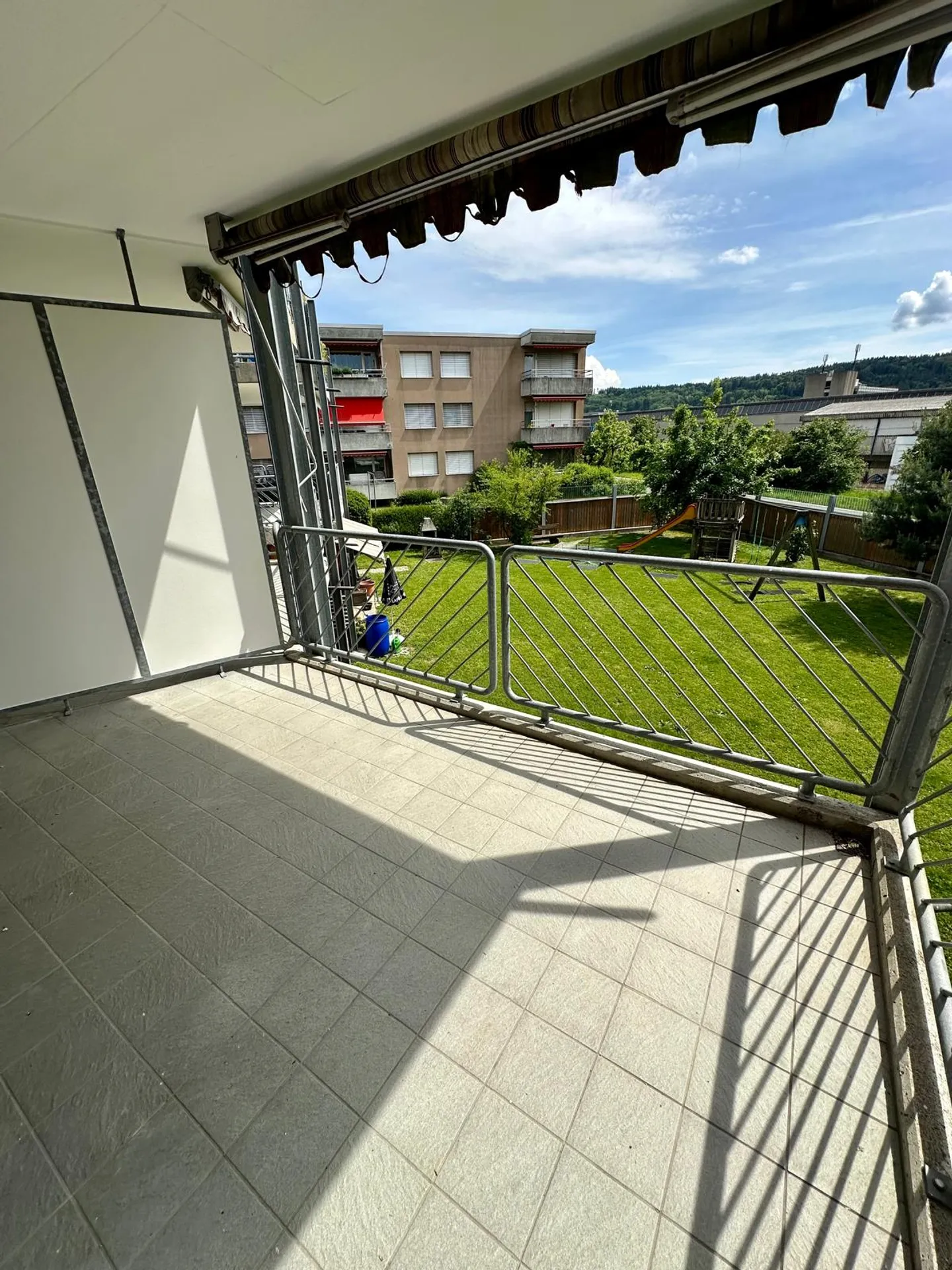 Modern 3.5-room apartment in Brügg - Photo 8 of 9