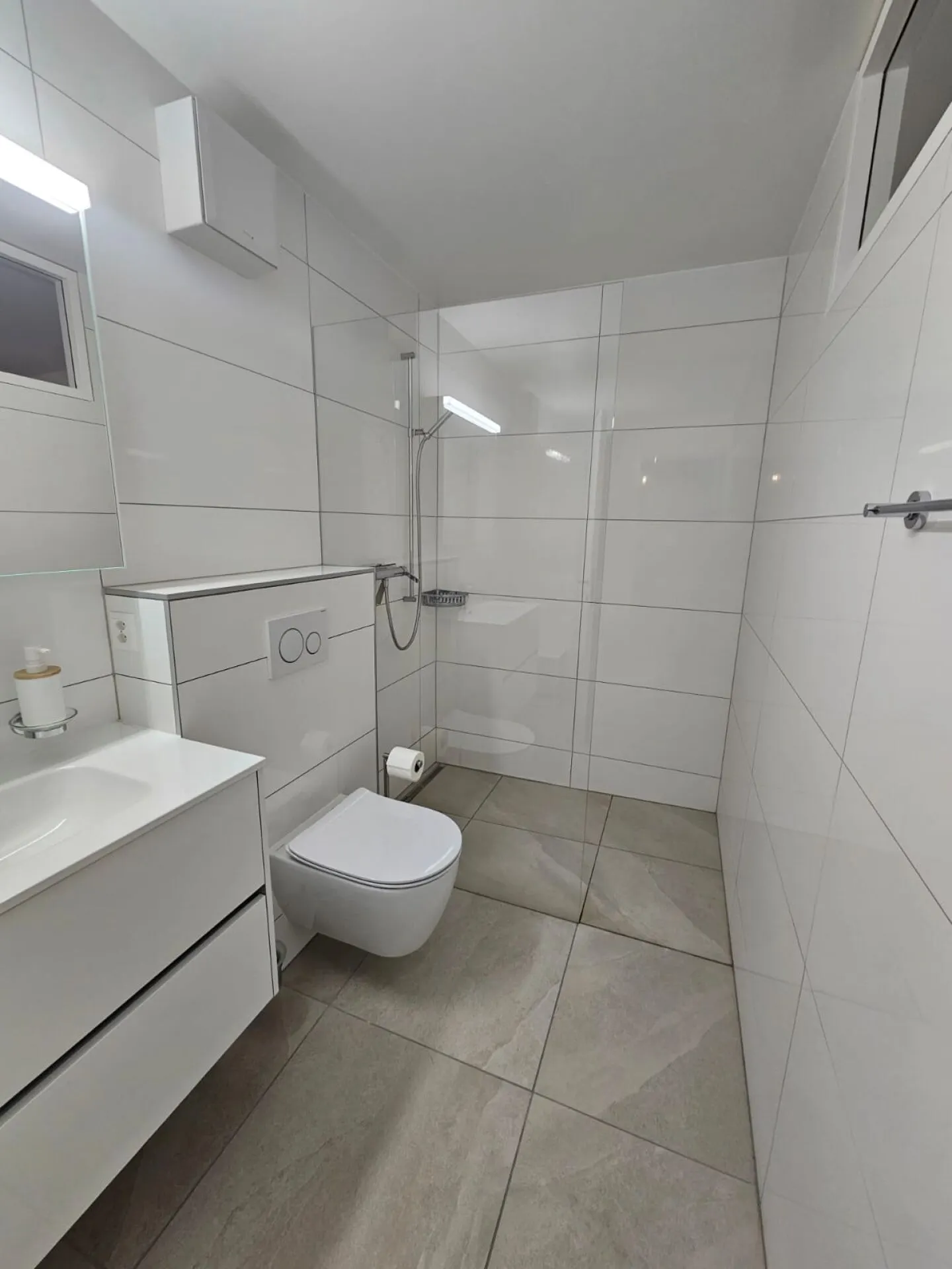 Elegante appartamento 2.5 con grande balcone, Ormône-Savièse - Foto 4 di 6