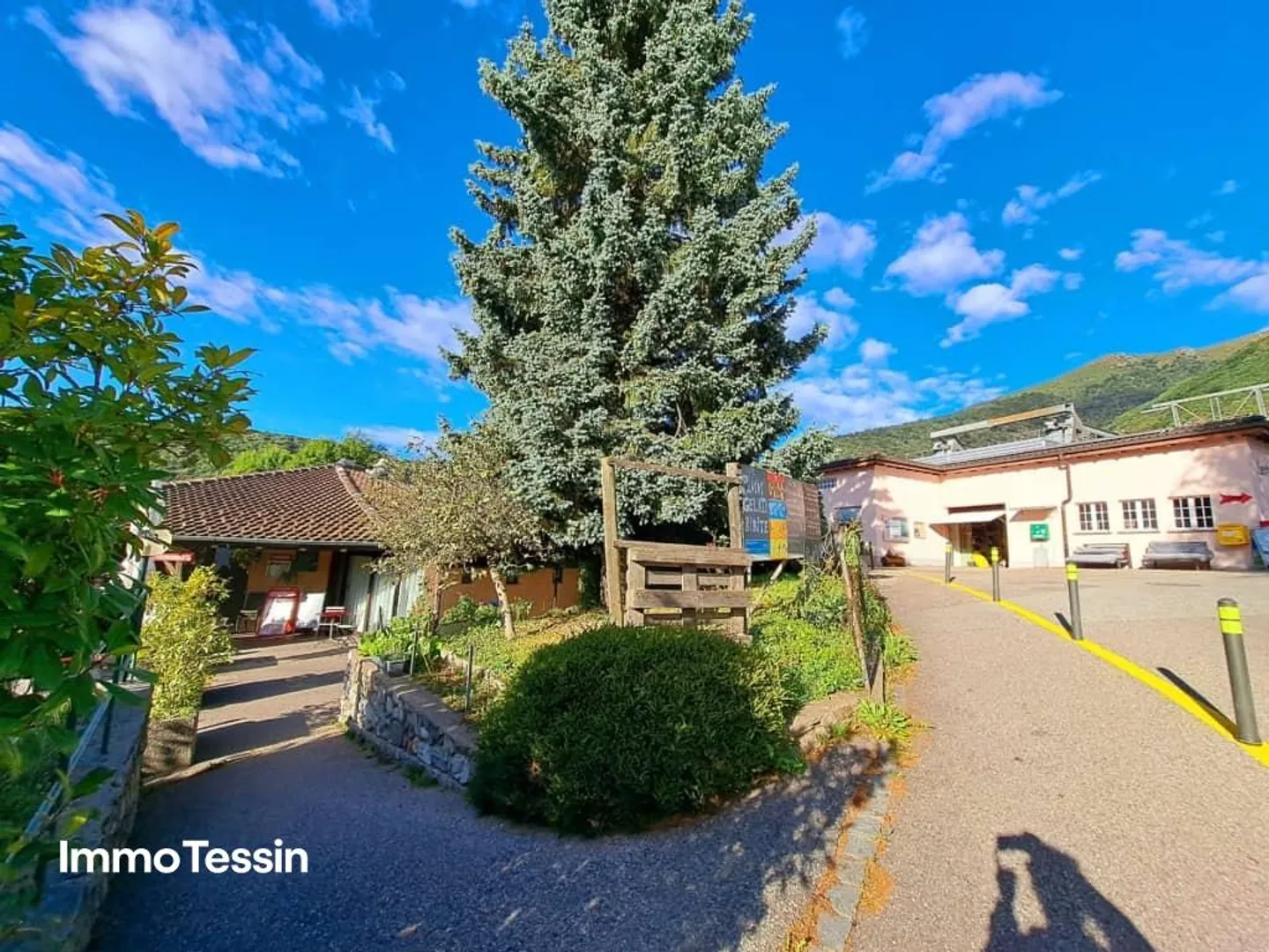 Charmant restaurant et pizzeria avec grande terrasse au cœur du village - Photo 12 sur 13