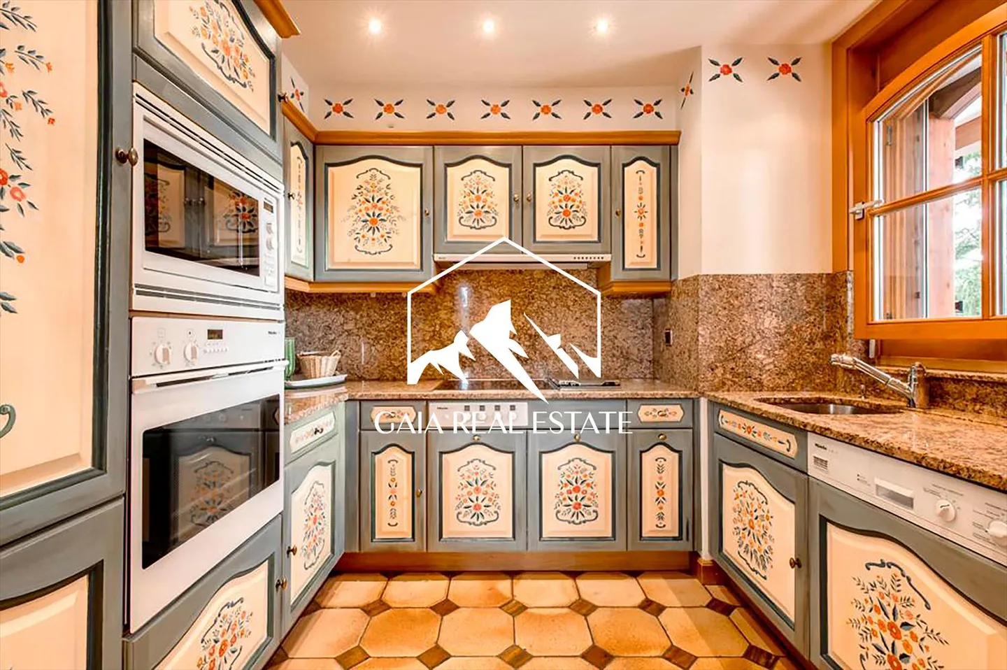 Spacieux appartement alpin de 3 pièces près du centre – Crans-Montana - Photo 4 sur 9