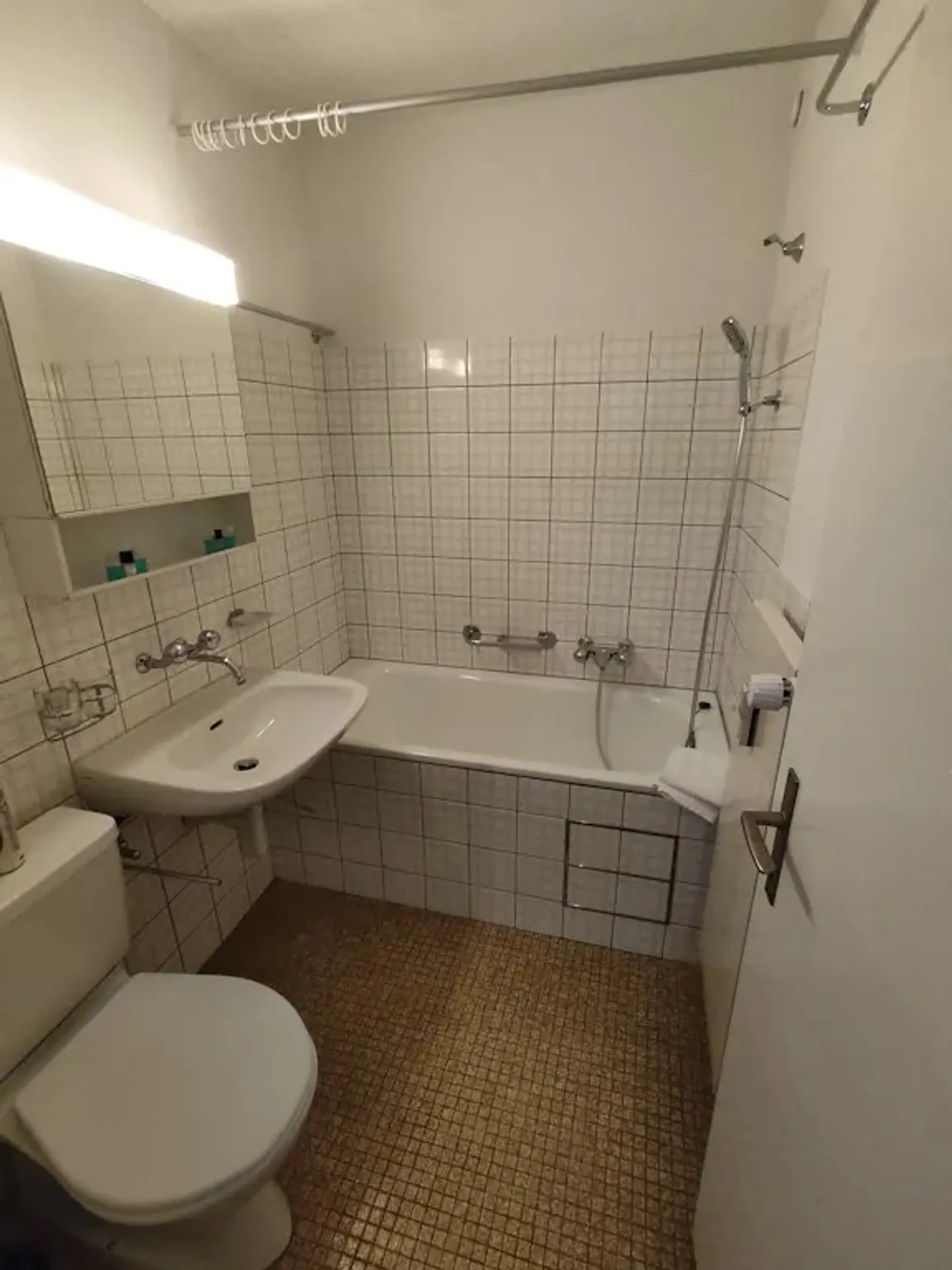 Appartamento in affitto - Foto 4 di 8
