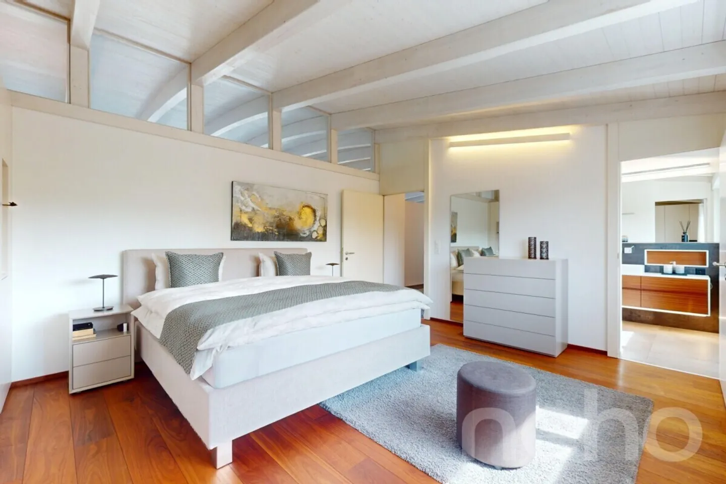 Attractive residential and commercial building with stylish apartment - Photo 4 of 13