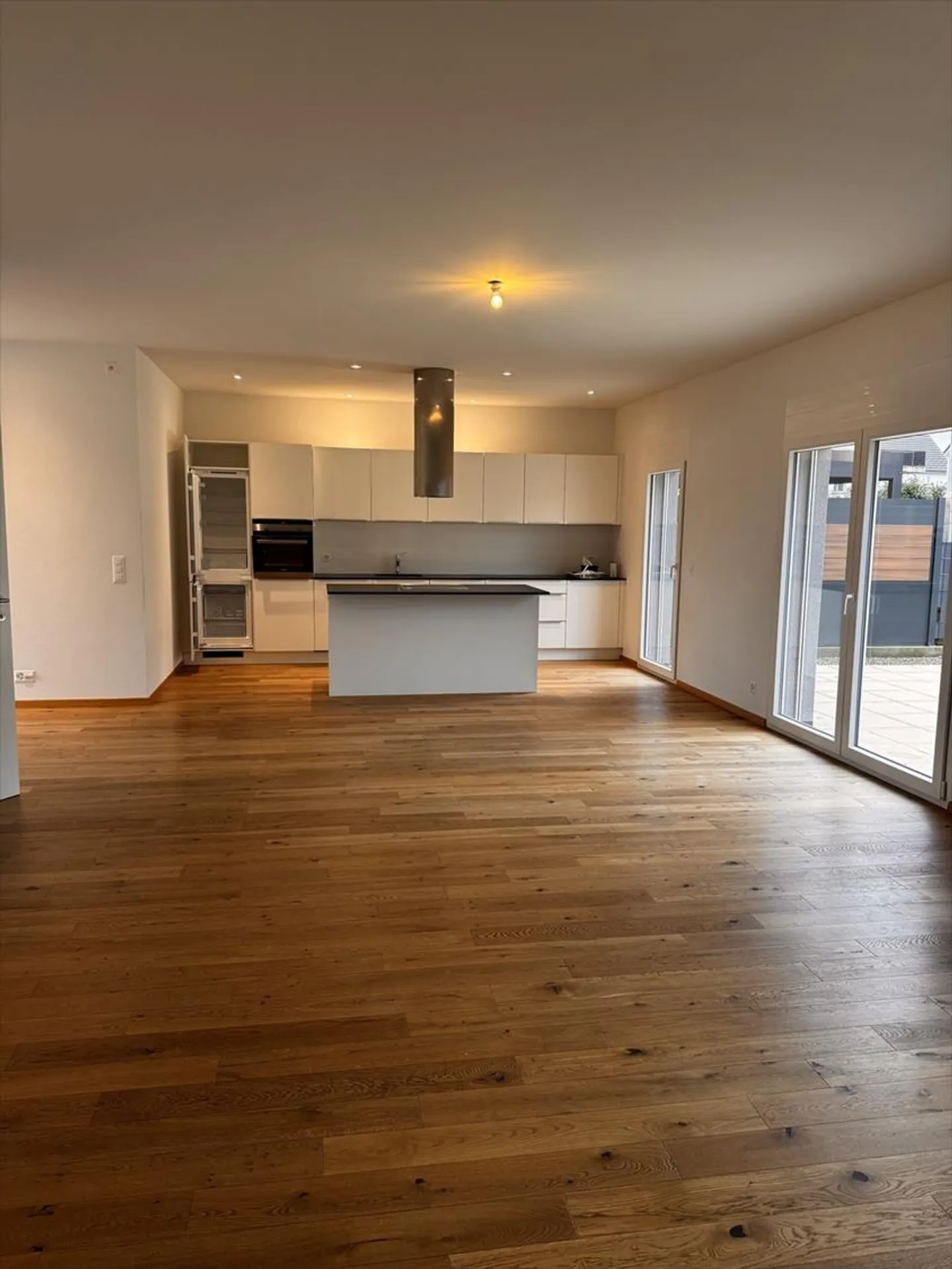 Semi-Detached House 6.5 Rooms - Photo 3 of 10