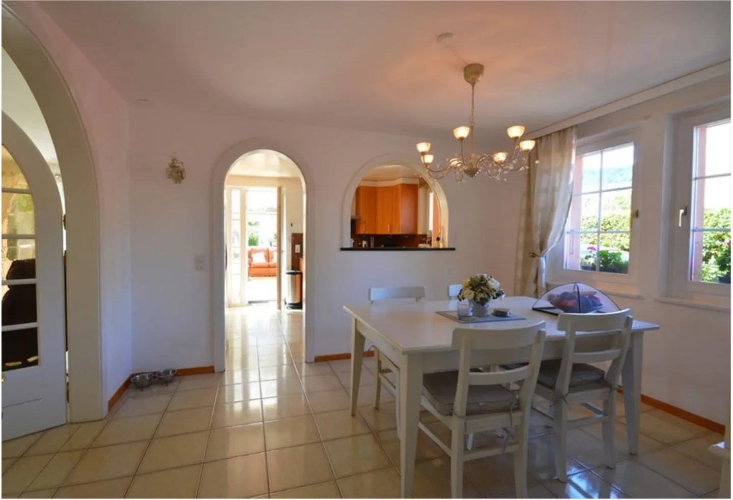 Semi-Detached House 7.5 Rooms - Photo 7 of 17