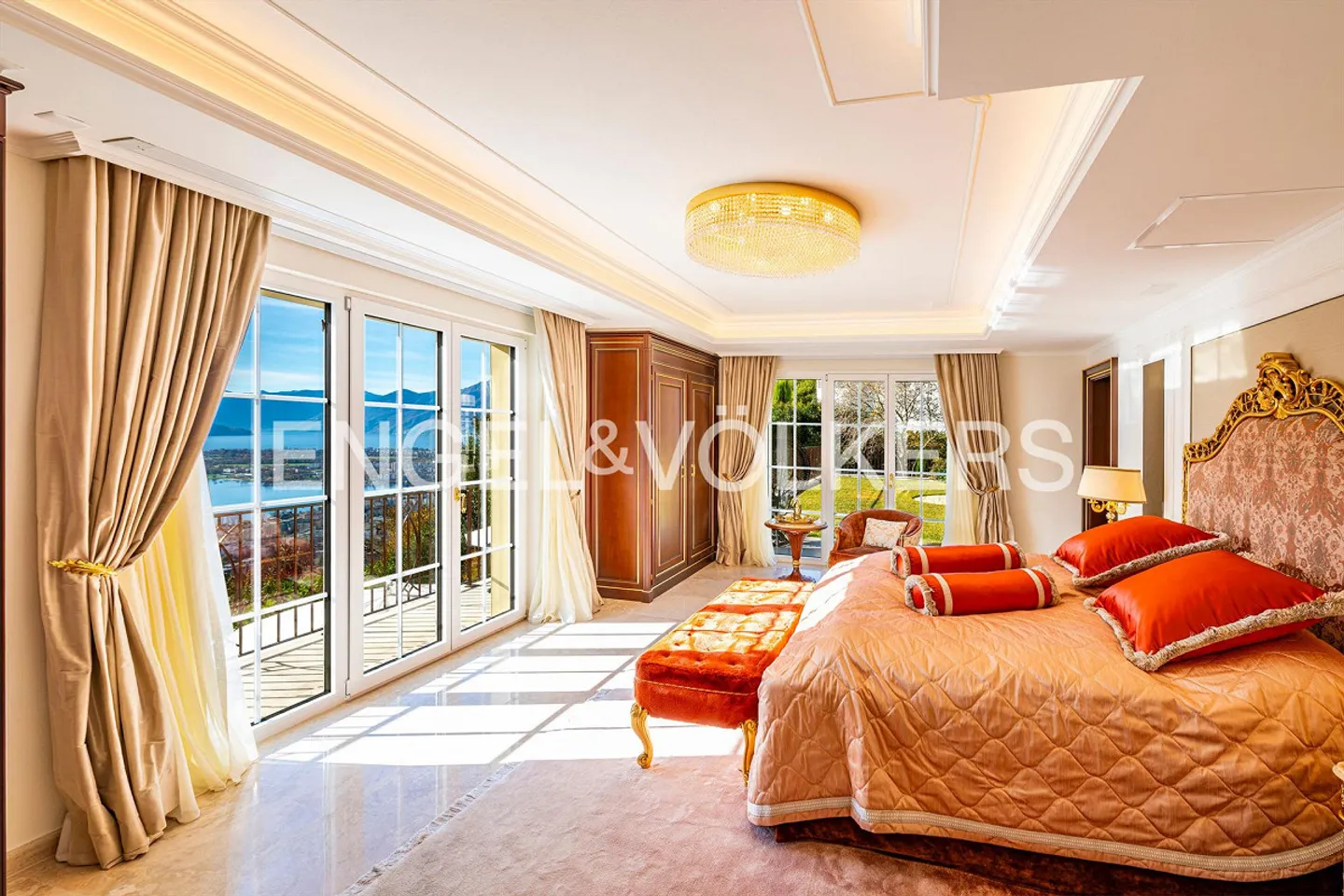 Luxury Villa with Lake View and Privacy - Photo 8 of 14