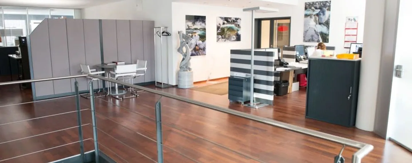 594 m2 espace de bureau moderne / cabinet médical / physiothérapie - Photo 2 sur 9