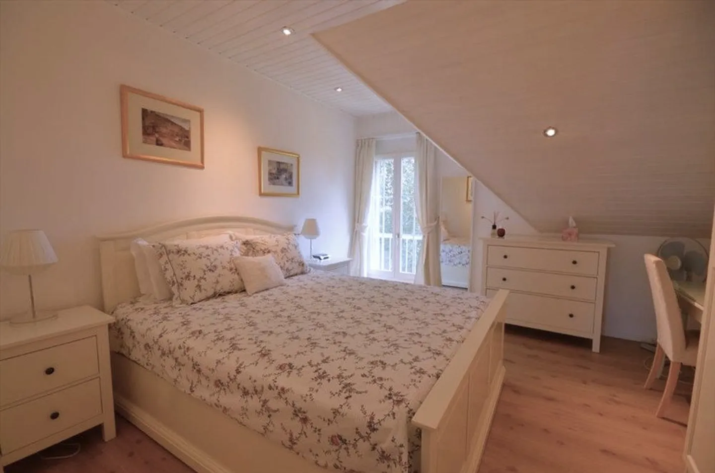 Semi-Detached House 7.5 Rooms - Photo 9 of 17