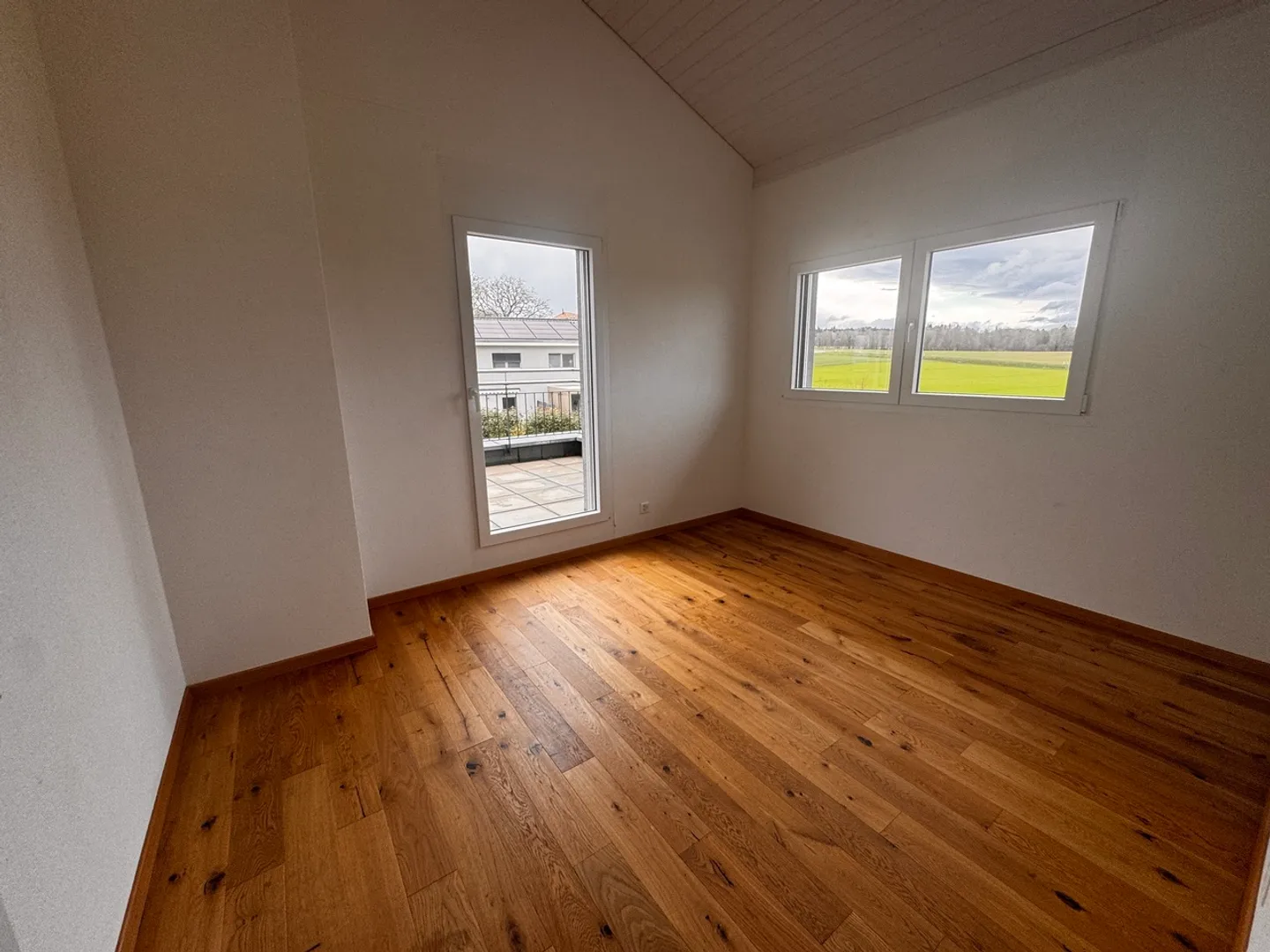 Semi-Detached House 6.5 Rooms - Photo 9 of 10